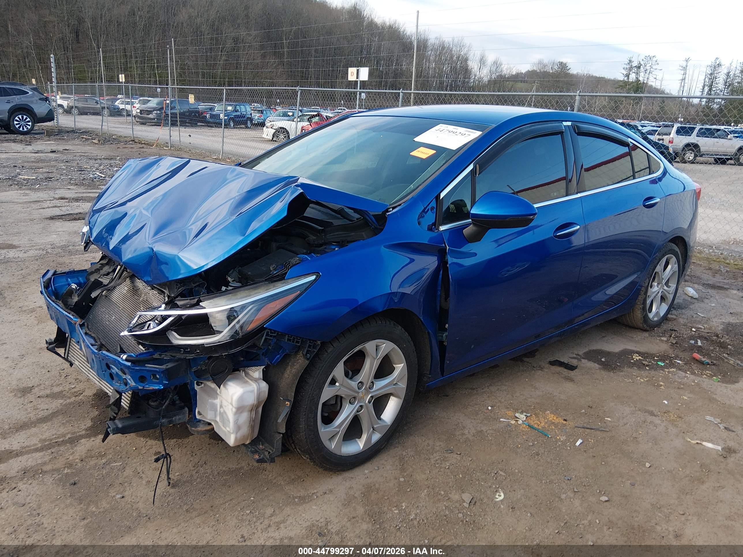 CHEVROLET CRUZE image 2