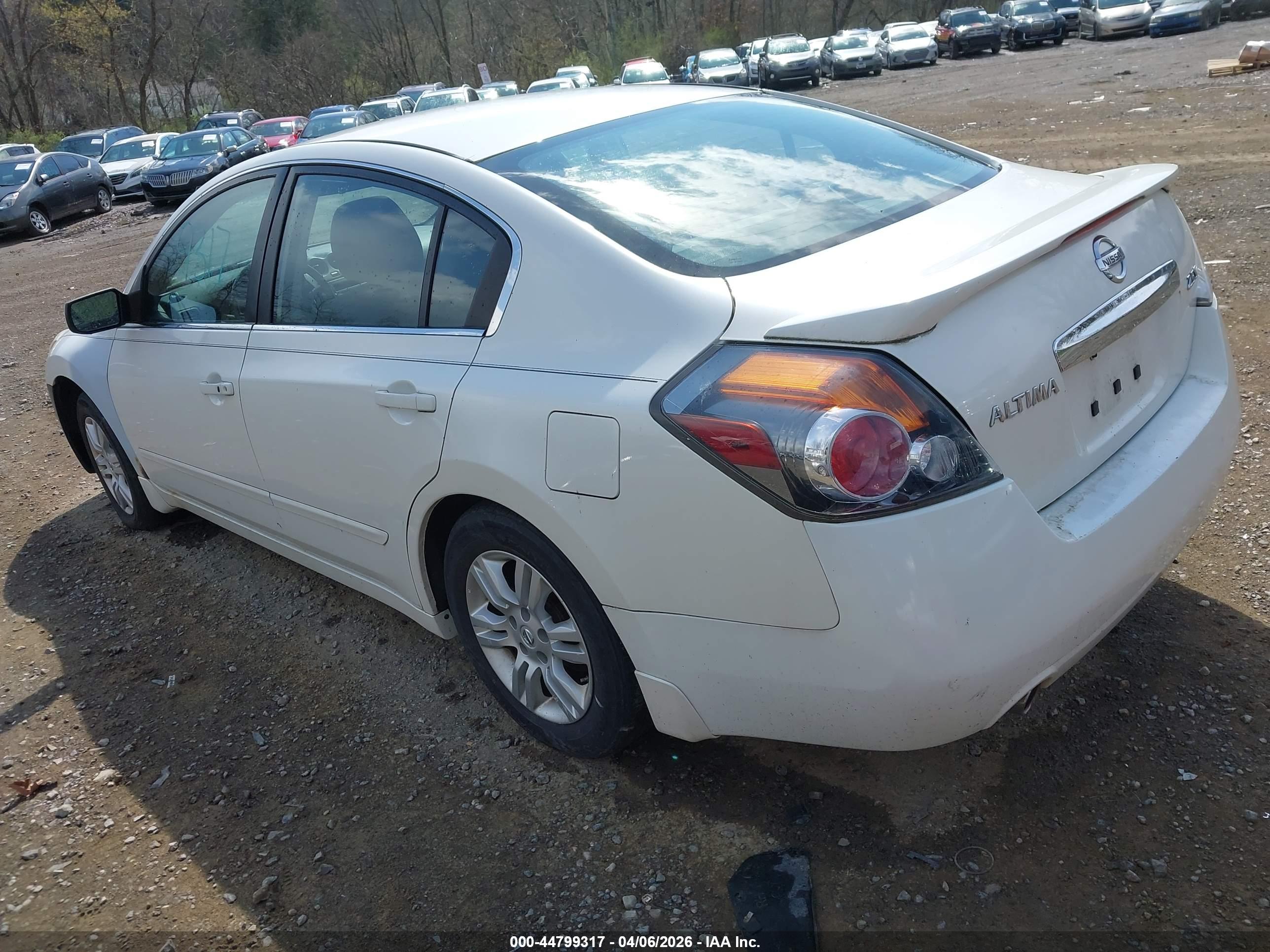 NISSAN ALTIMA image 3