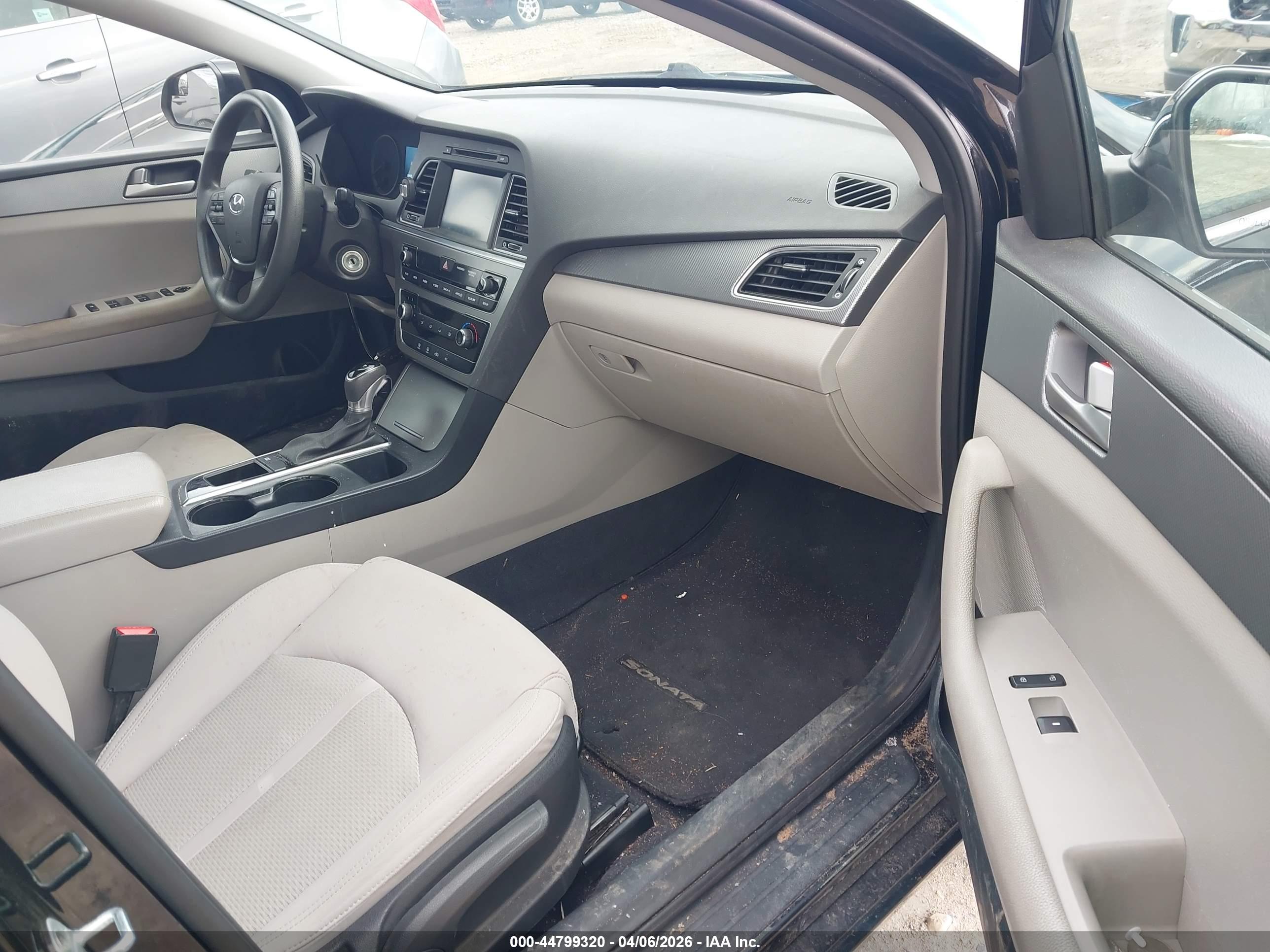 HYUNDAI SONATA image 5