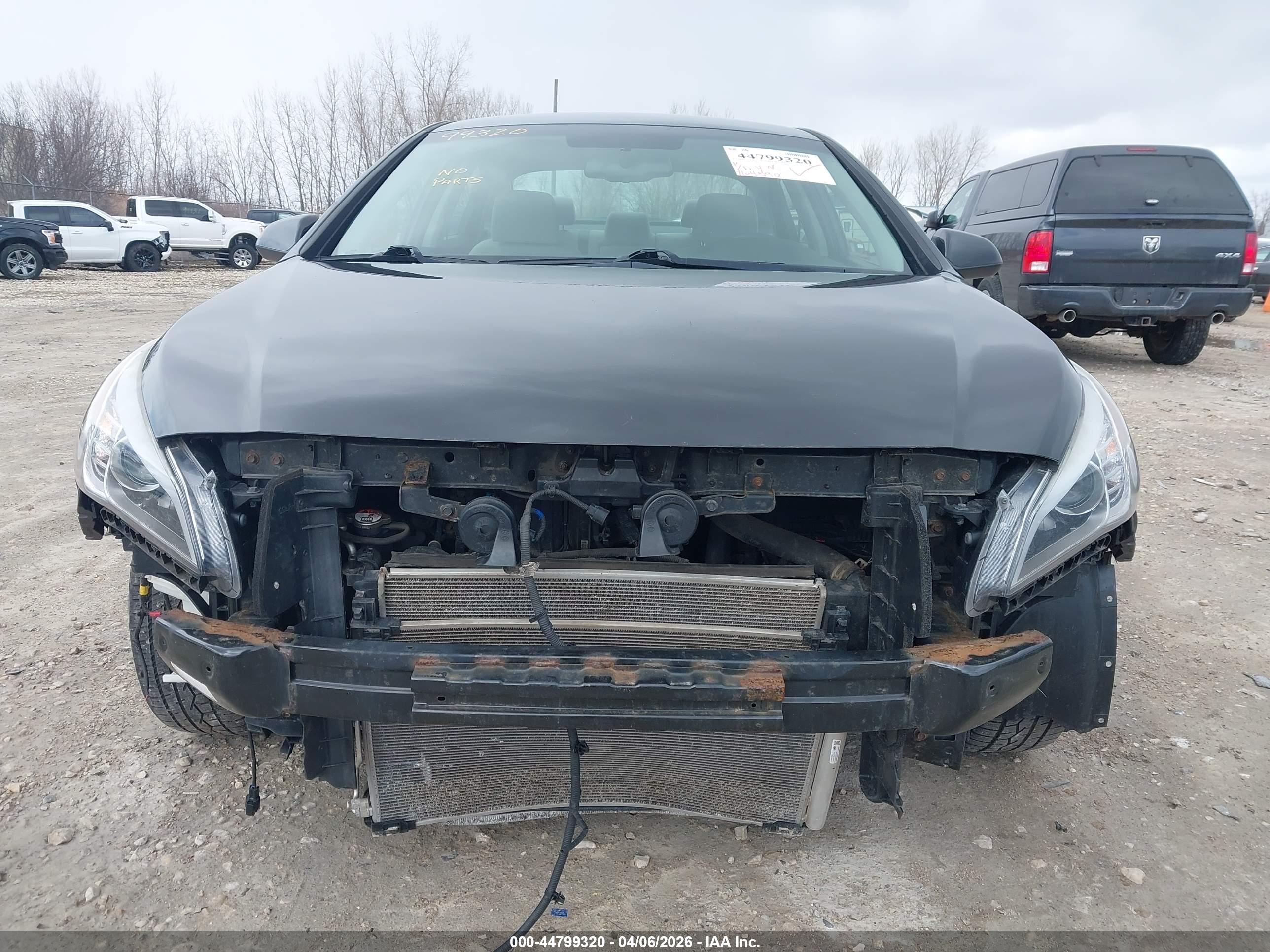 HYUNDAI SONATA image 6