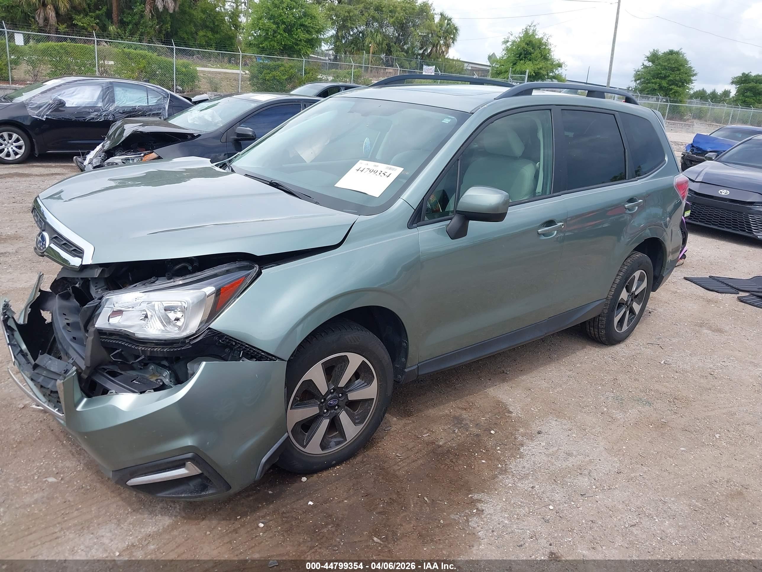 SUBARU FORESTER image 2