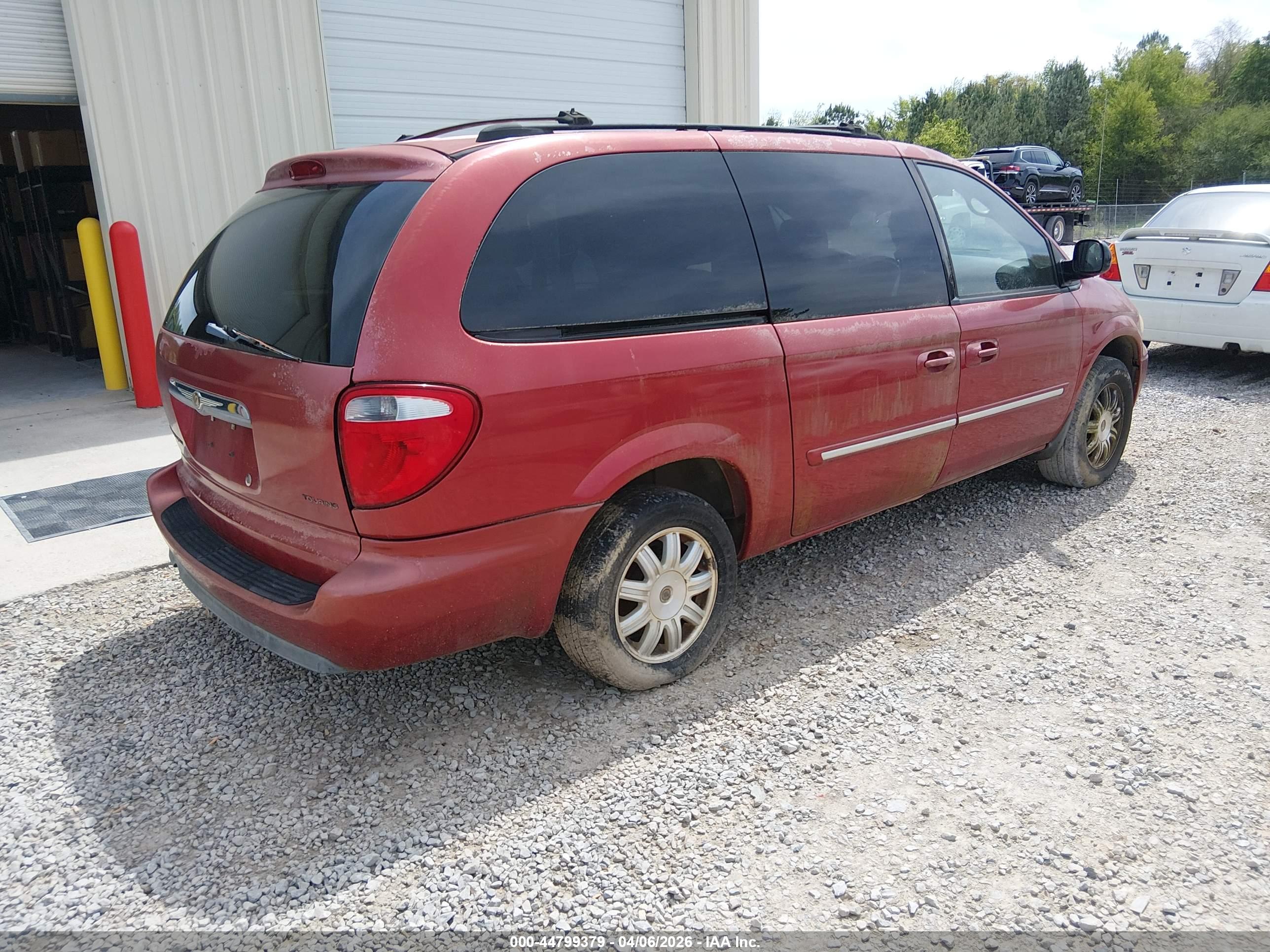 CHRYSLER TOWN image 4