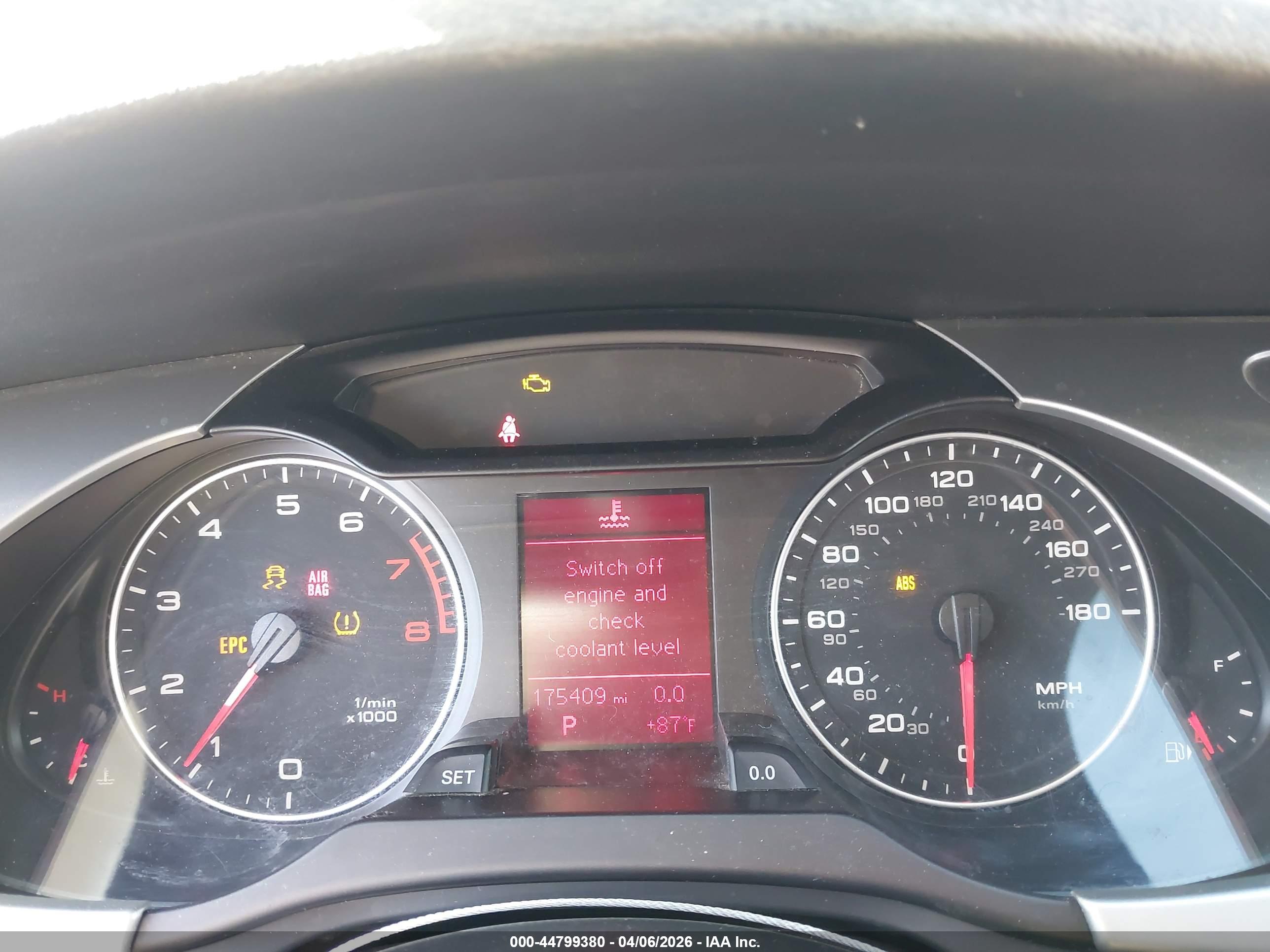 AUDI A4 image 7