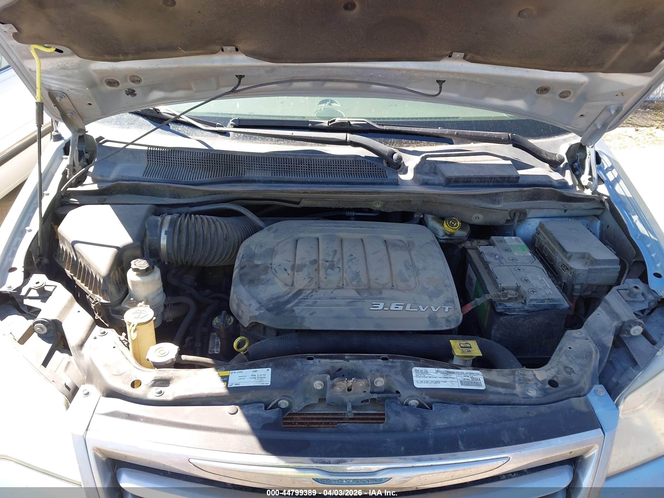 CHRYSLER TOWN image 10