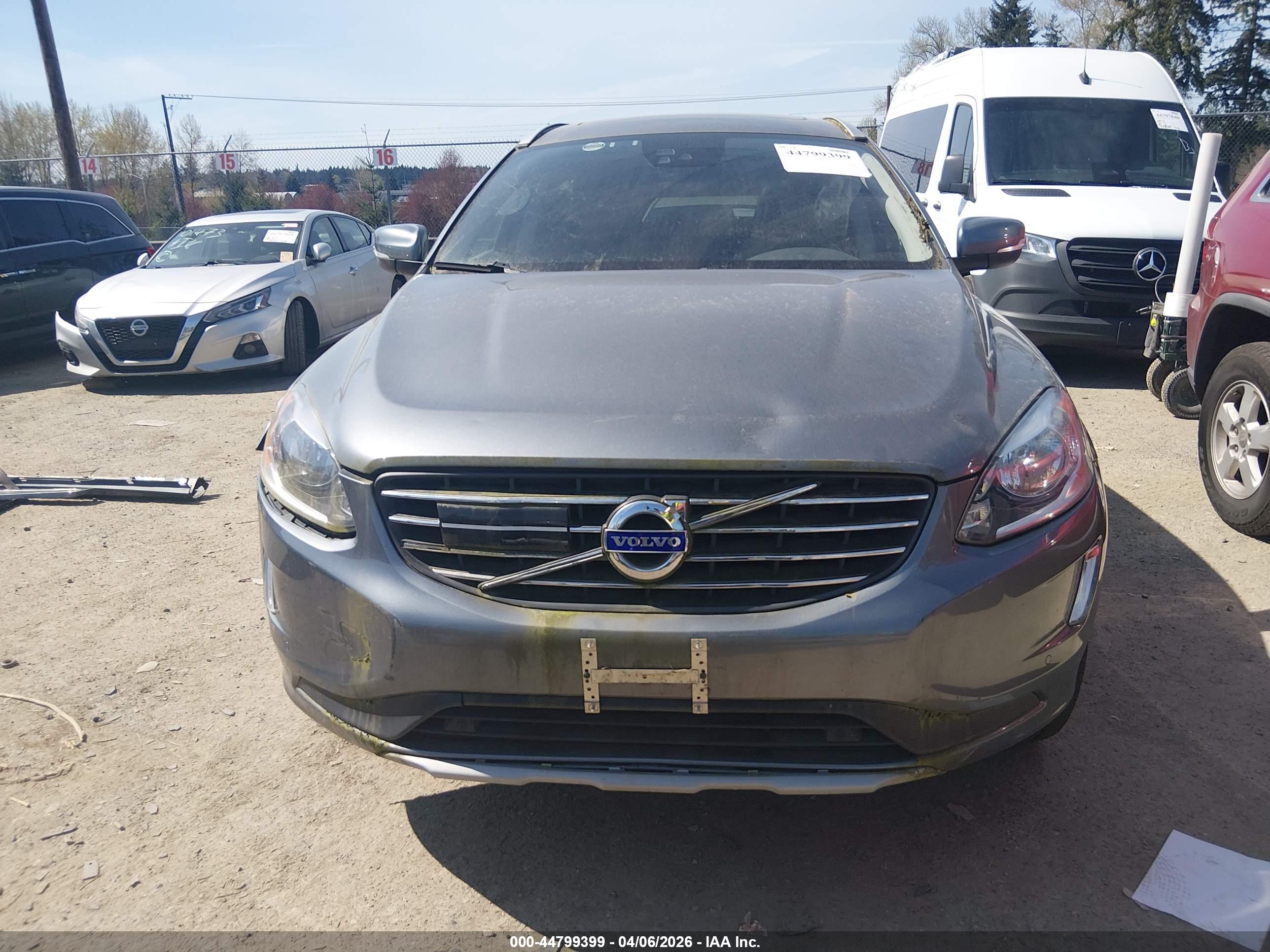 VOLVO XC60 image 6