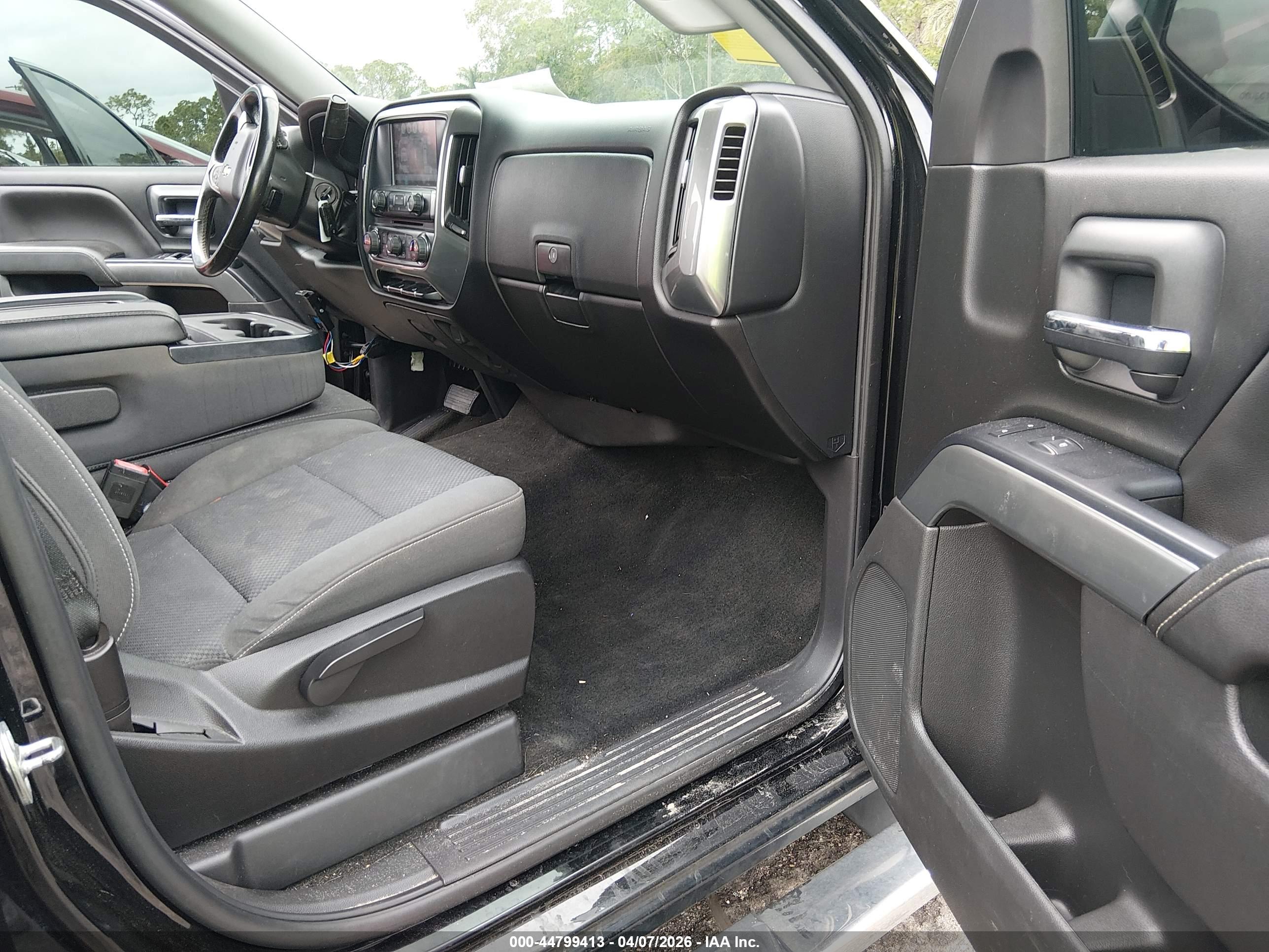 CHEVROLET SILVERADO image 5