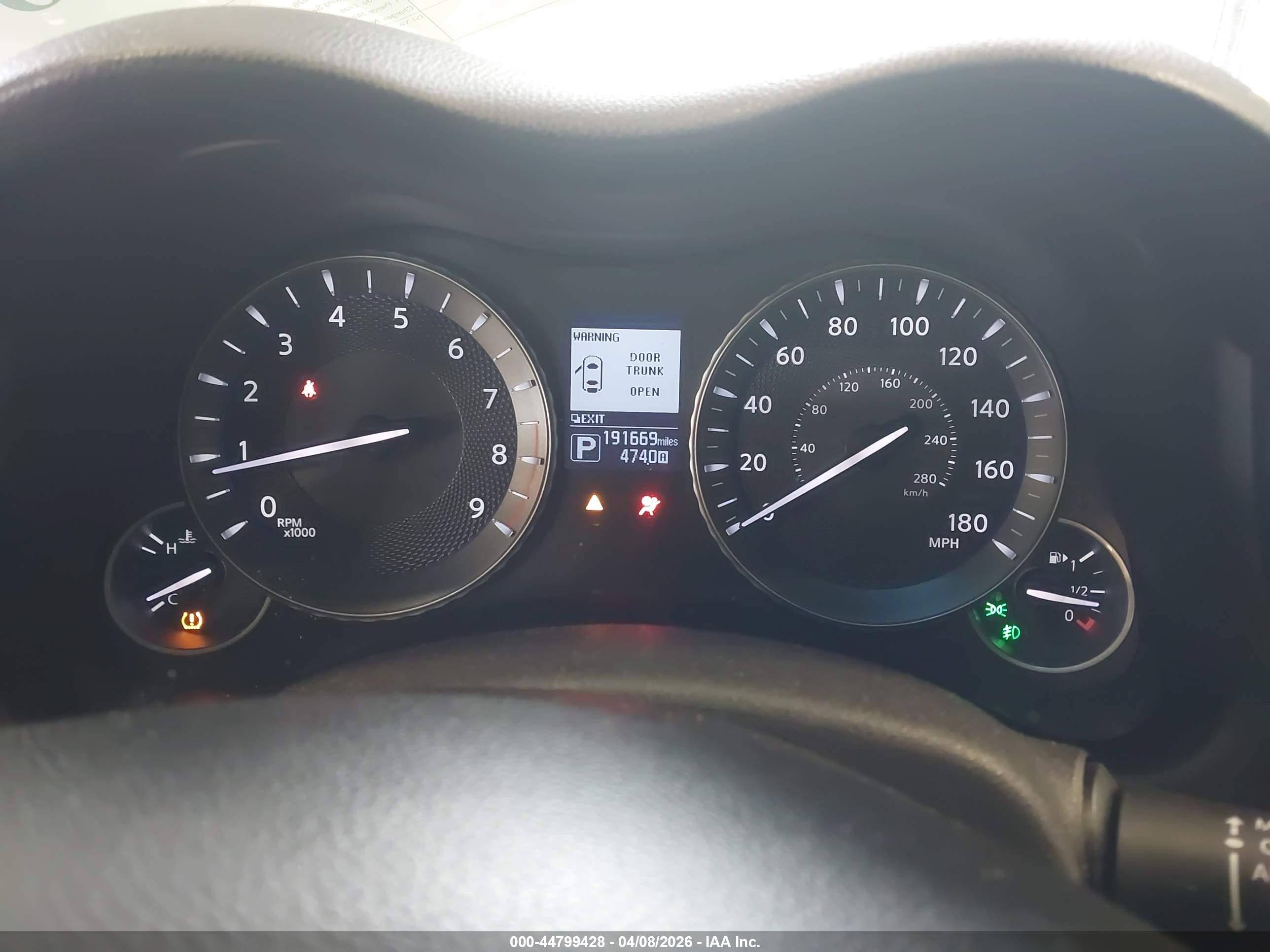 INFINITI Q70L image 7