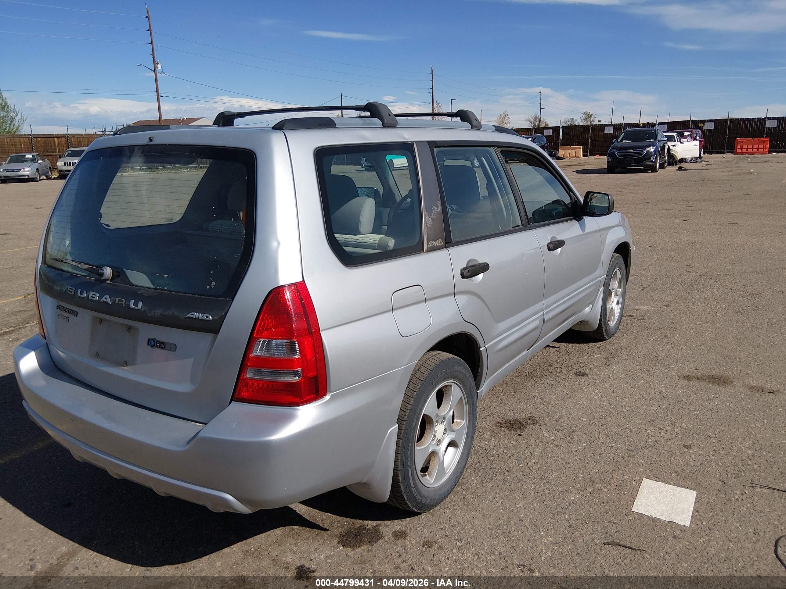 SUBARU FORESTER image 4
