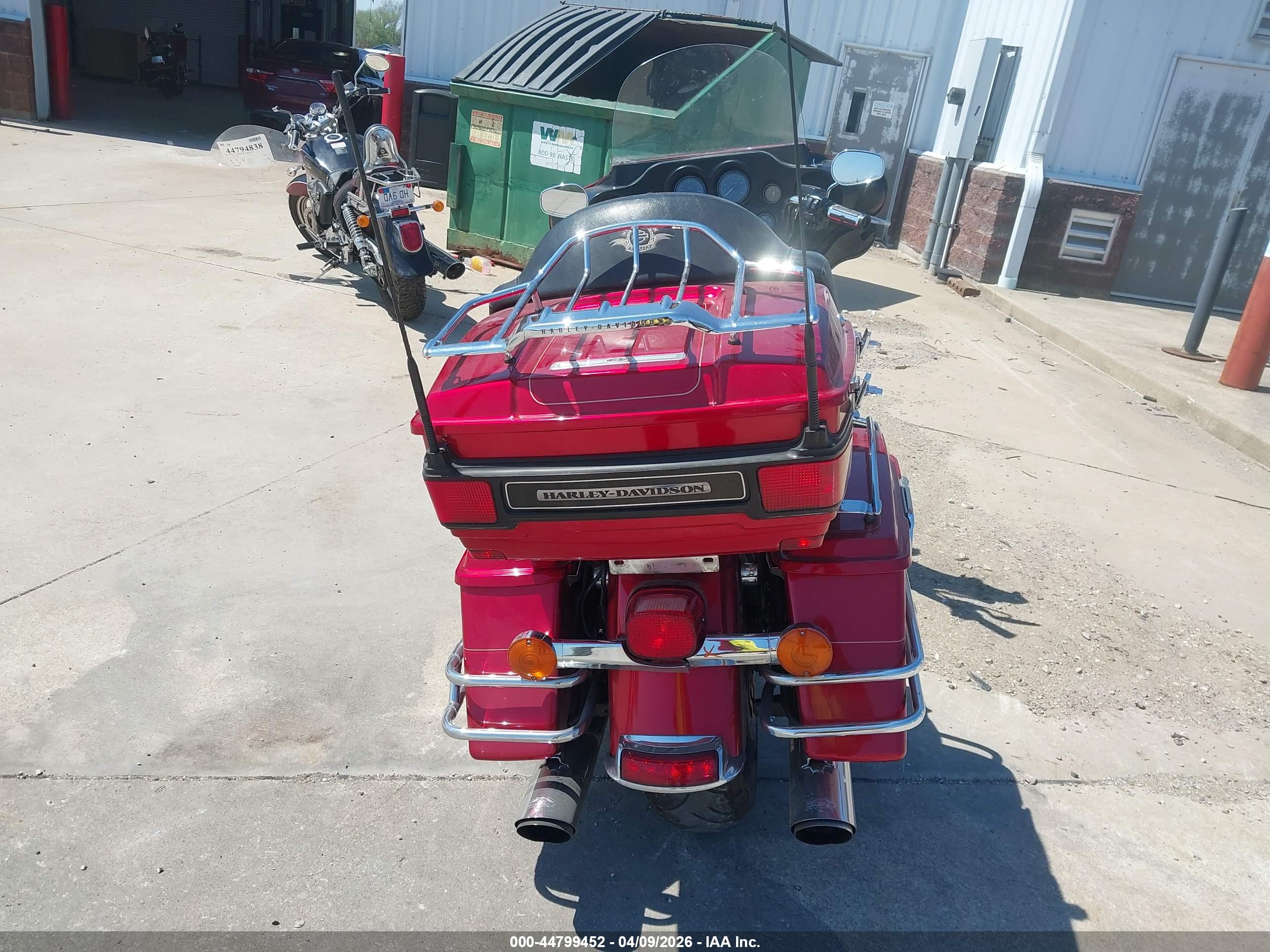 HARLEY-DAVIDSON FLHTCU image 6