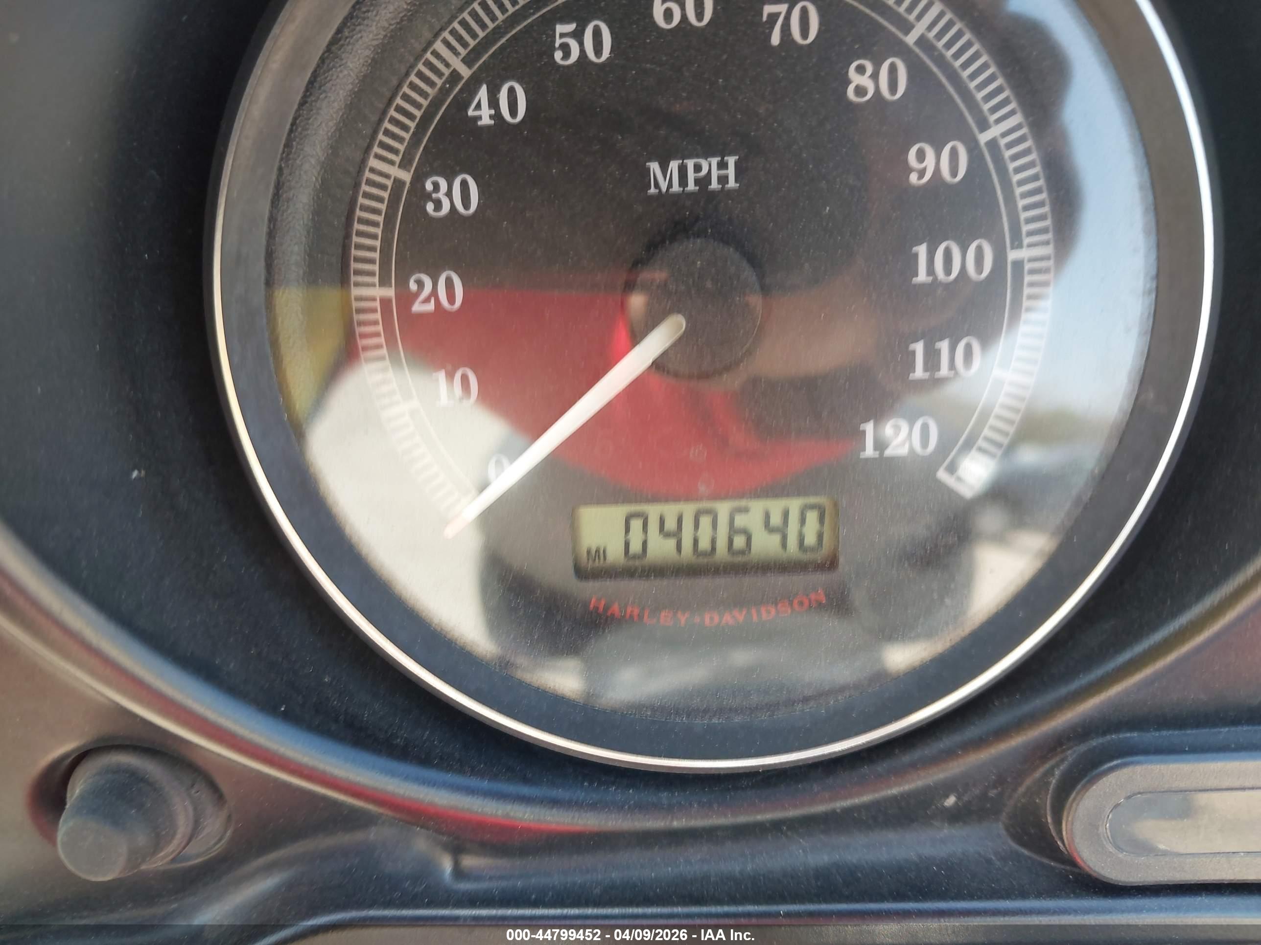 HARLEY-DAVIDSON FLHTCU image 7