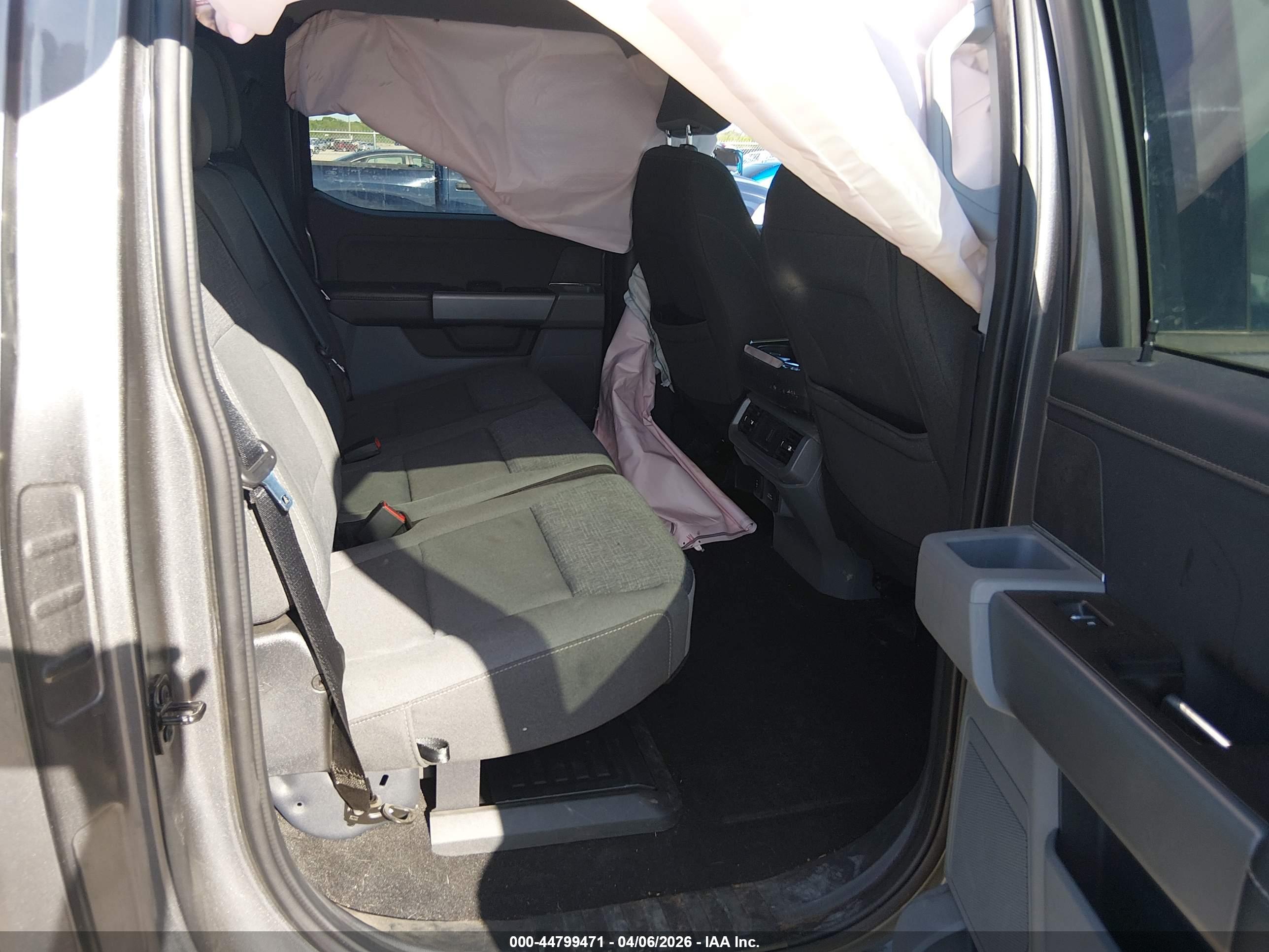 FORD F-150 image 8