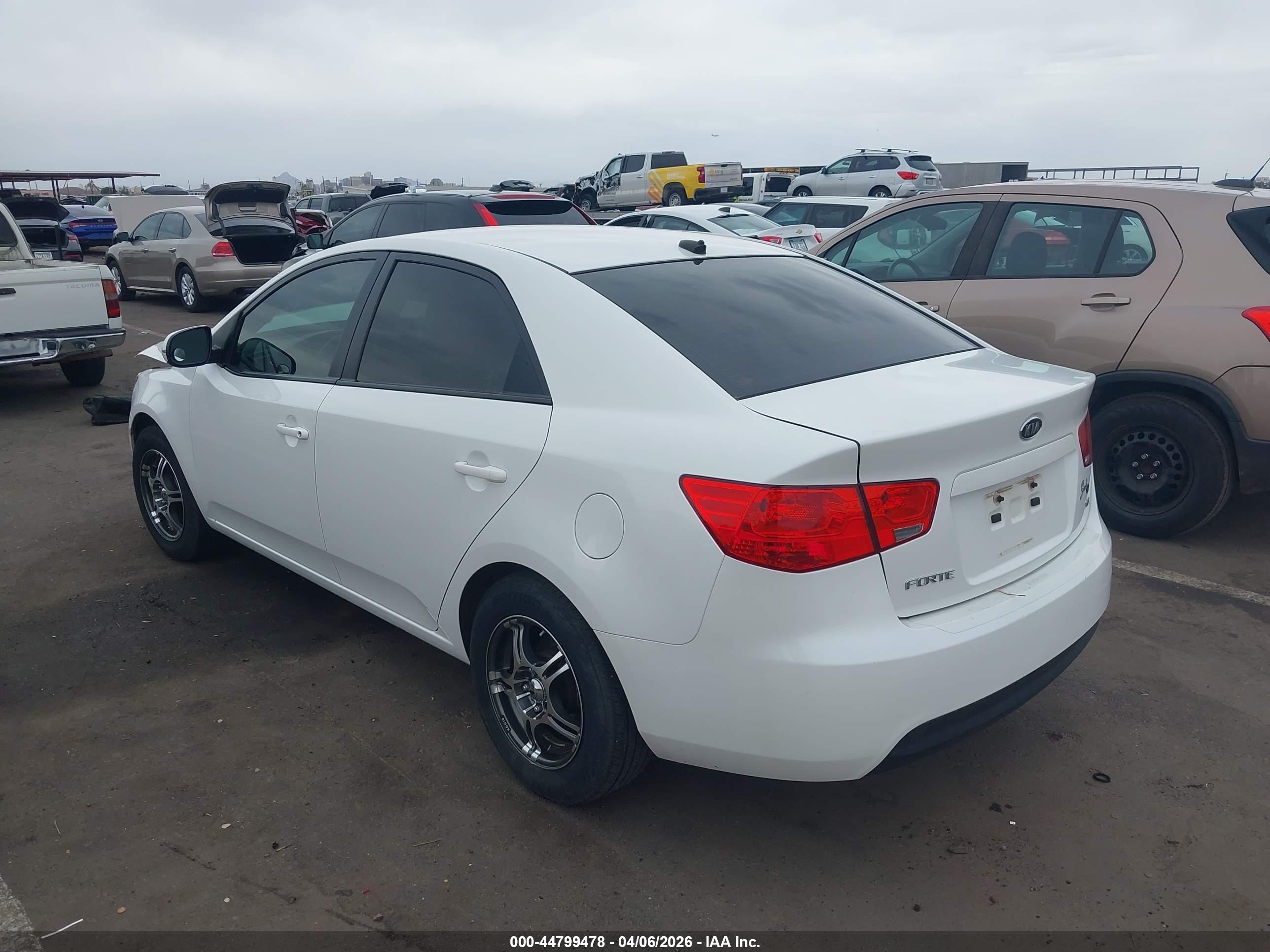 KIA FORTE image 3