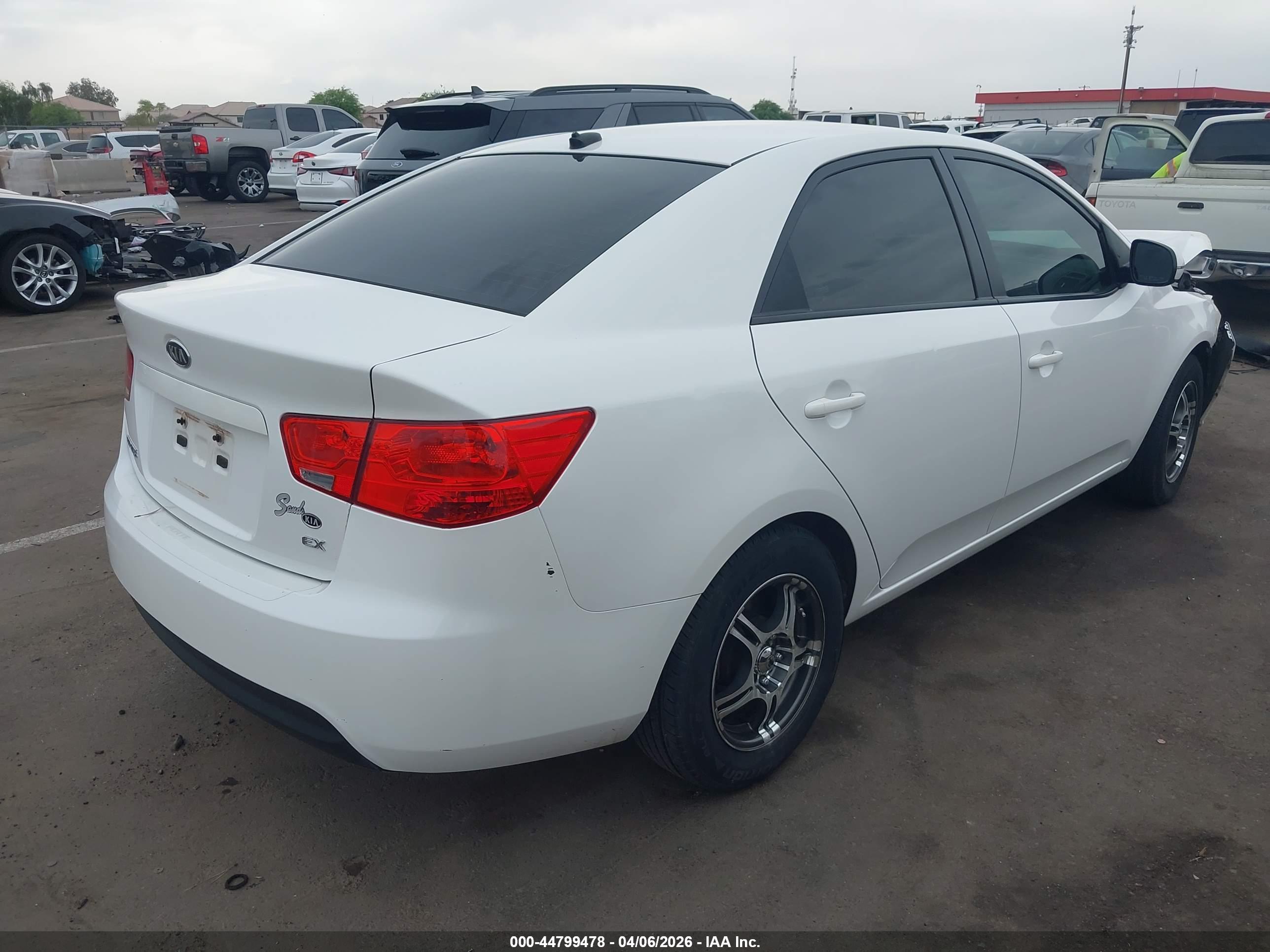 KIA FORTE image 4