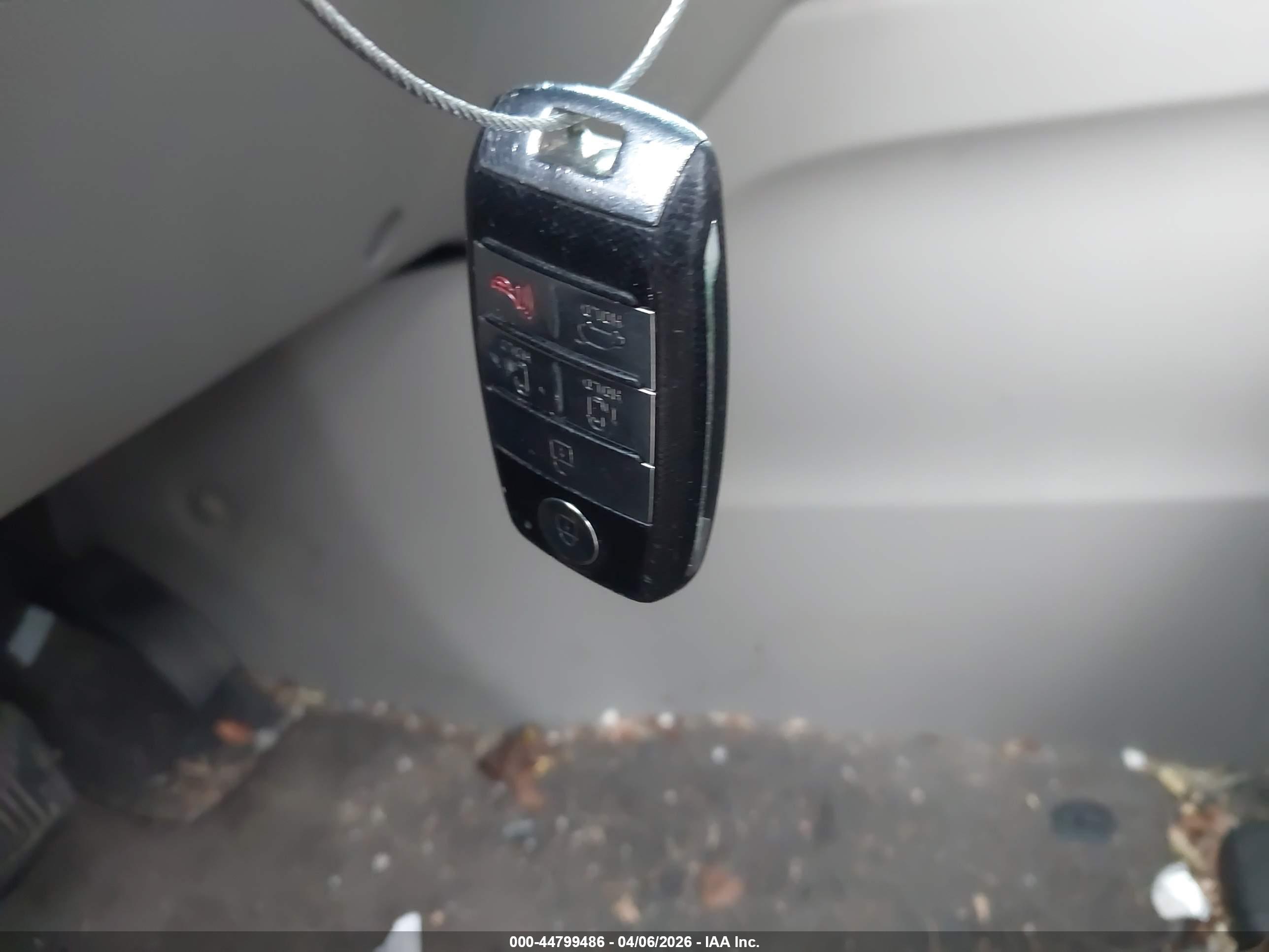 KIA SEDONA image 11