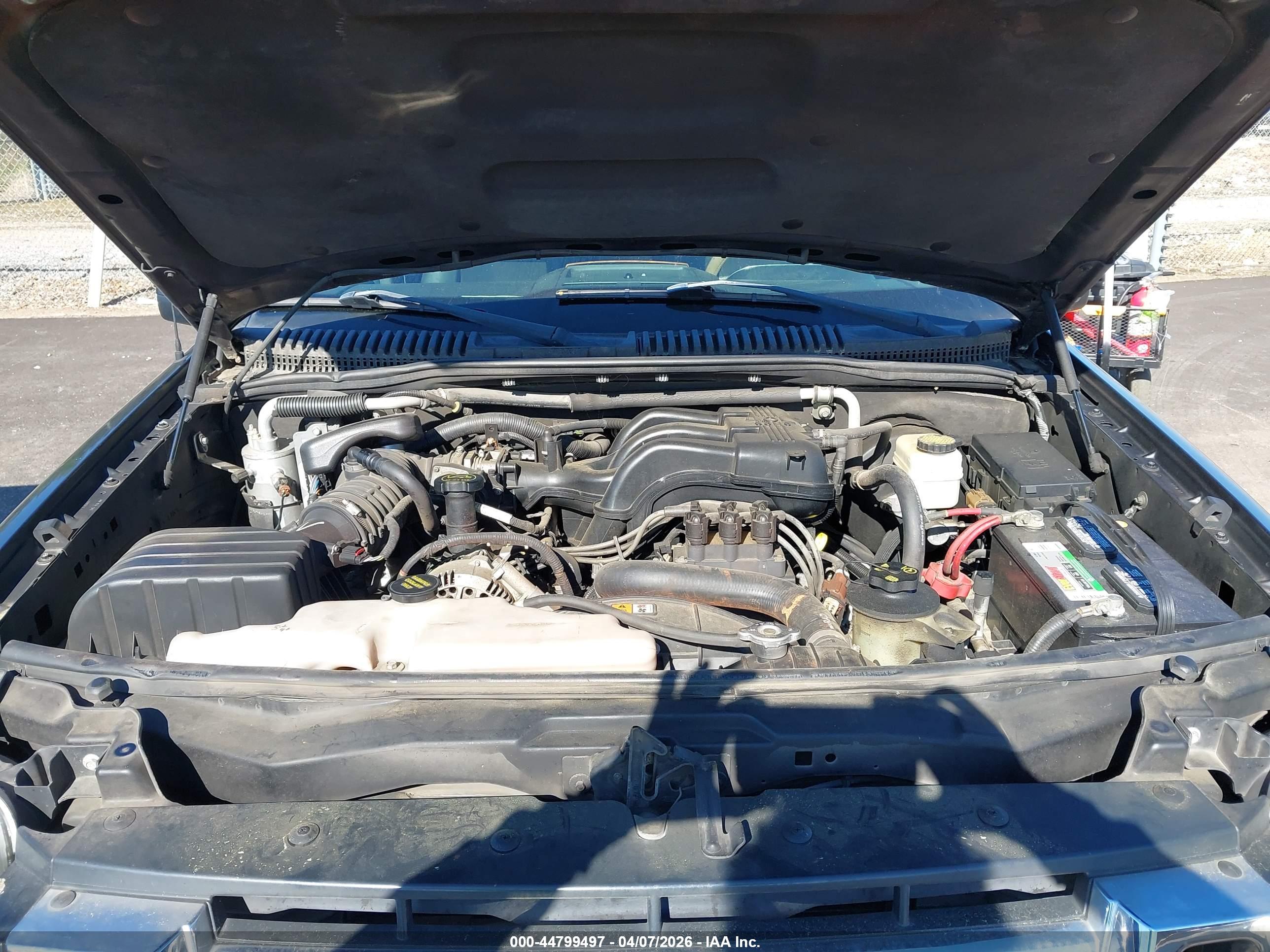 FORD EXPLORER image 10