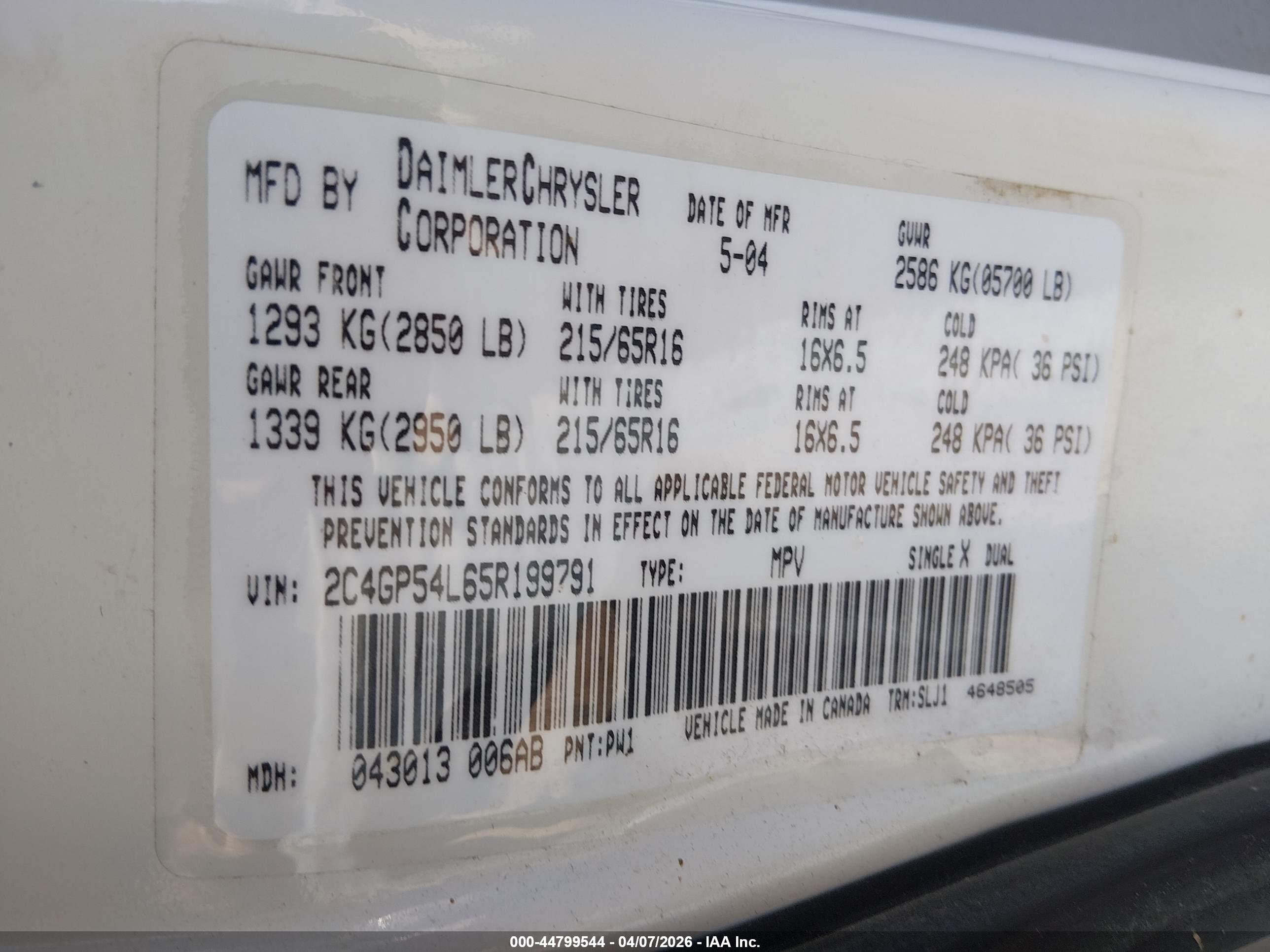 CHRYSLER TOWN image 9