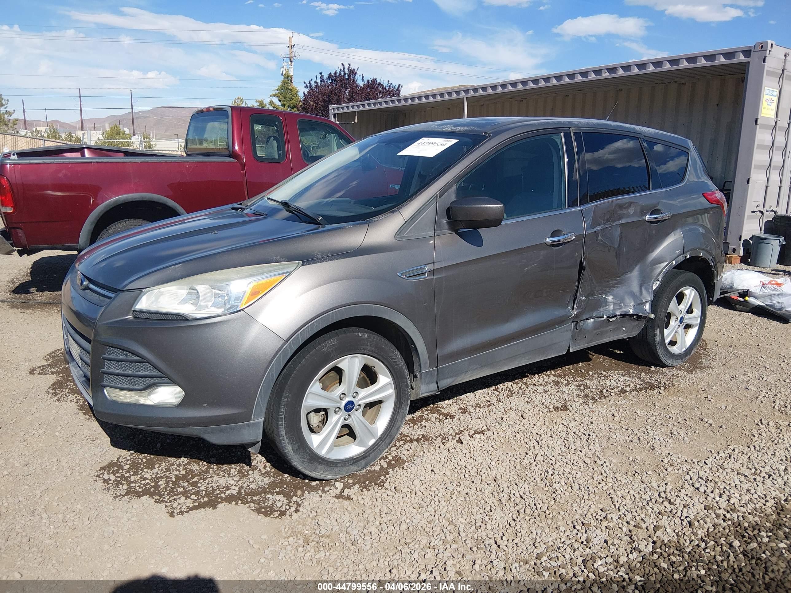FORD ESCAPE image 2