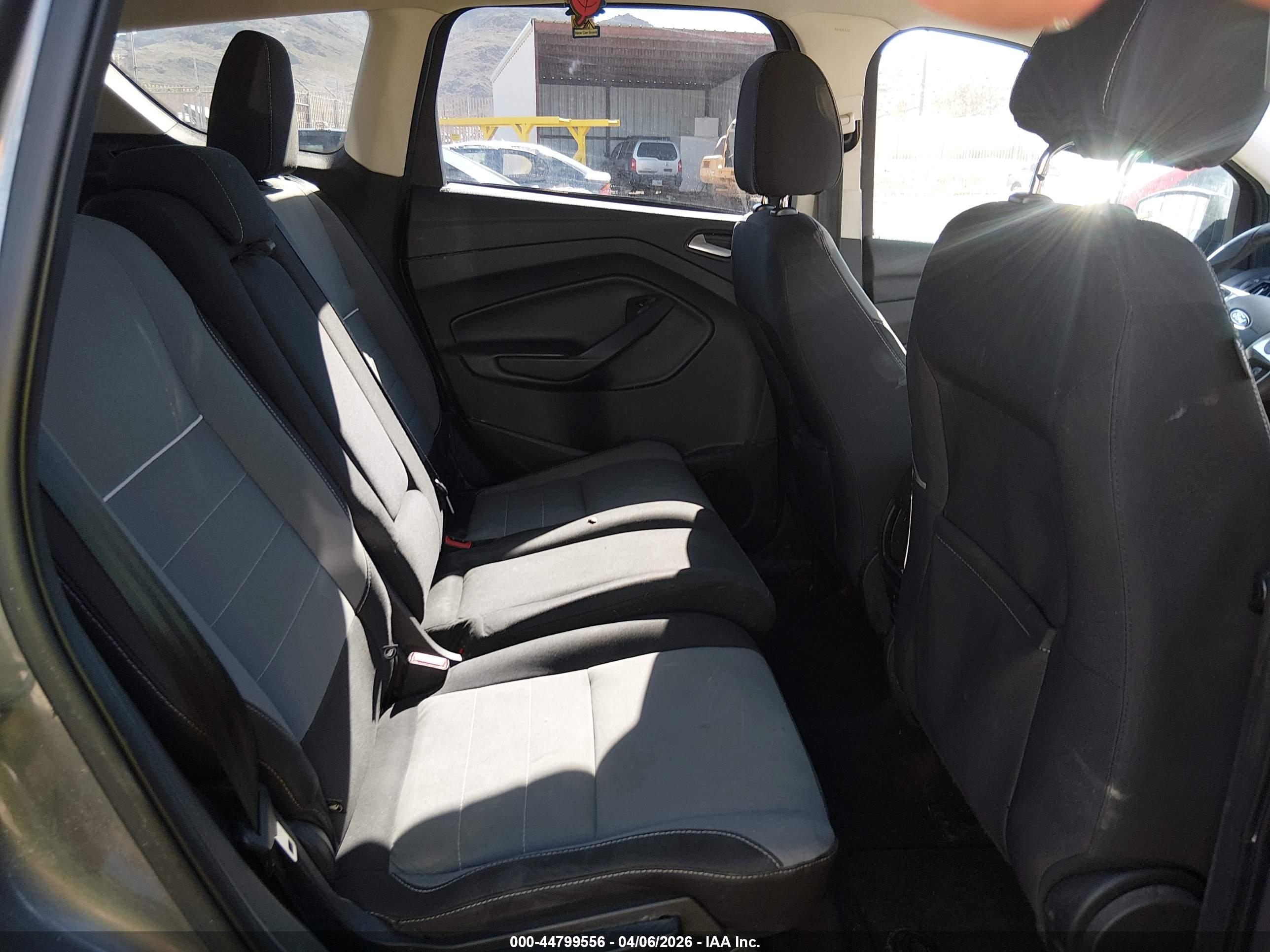 FORD ESCAPE image 8