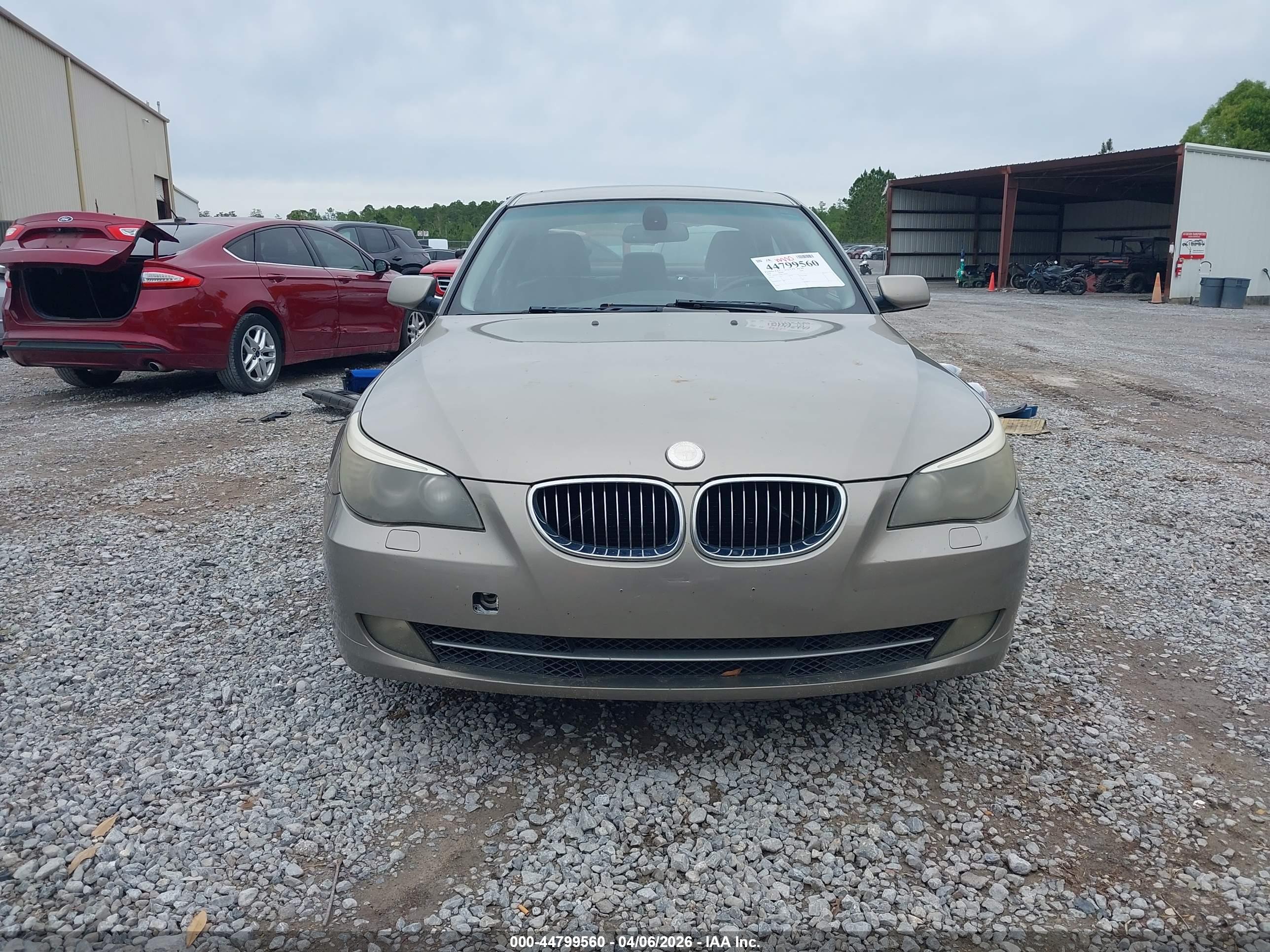 BMW 528I image 6