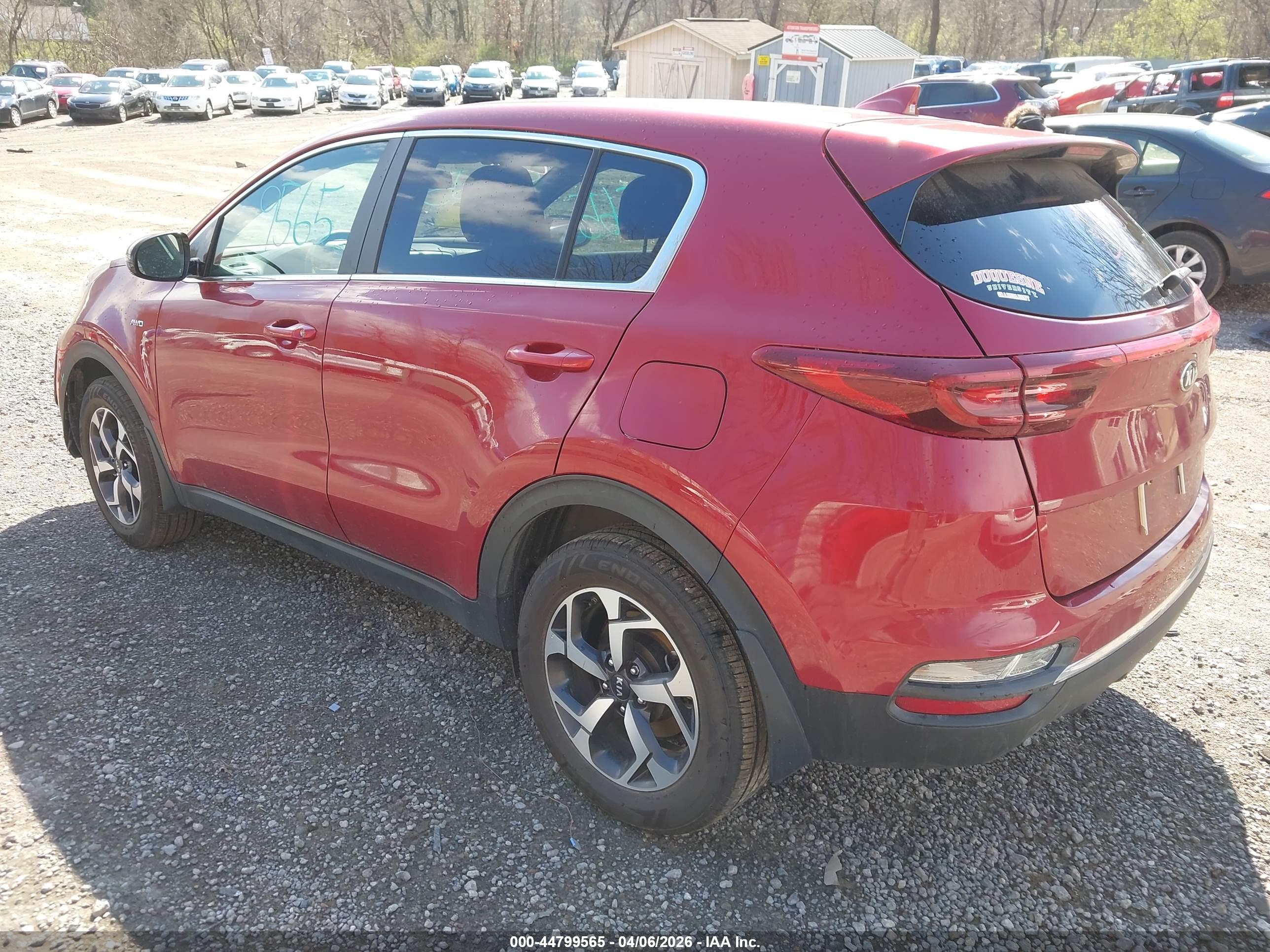 KIA SPORTAGE image 3