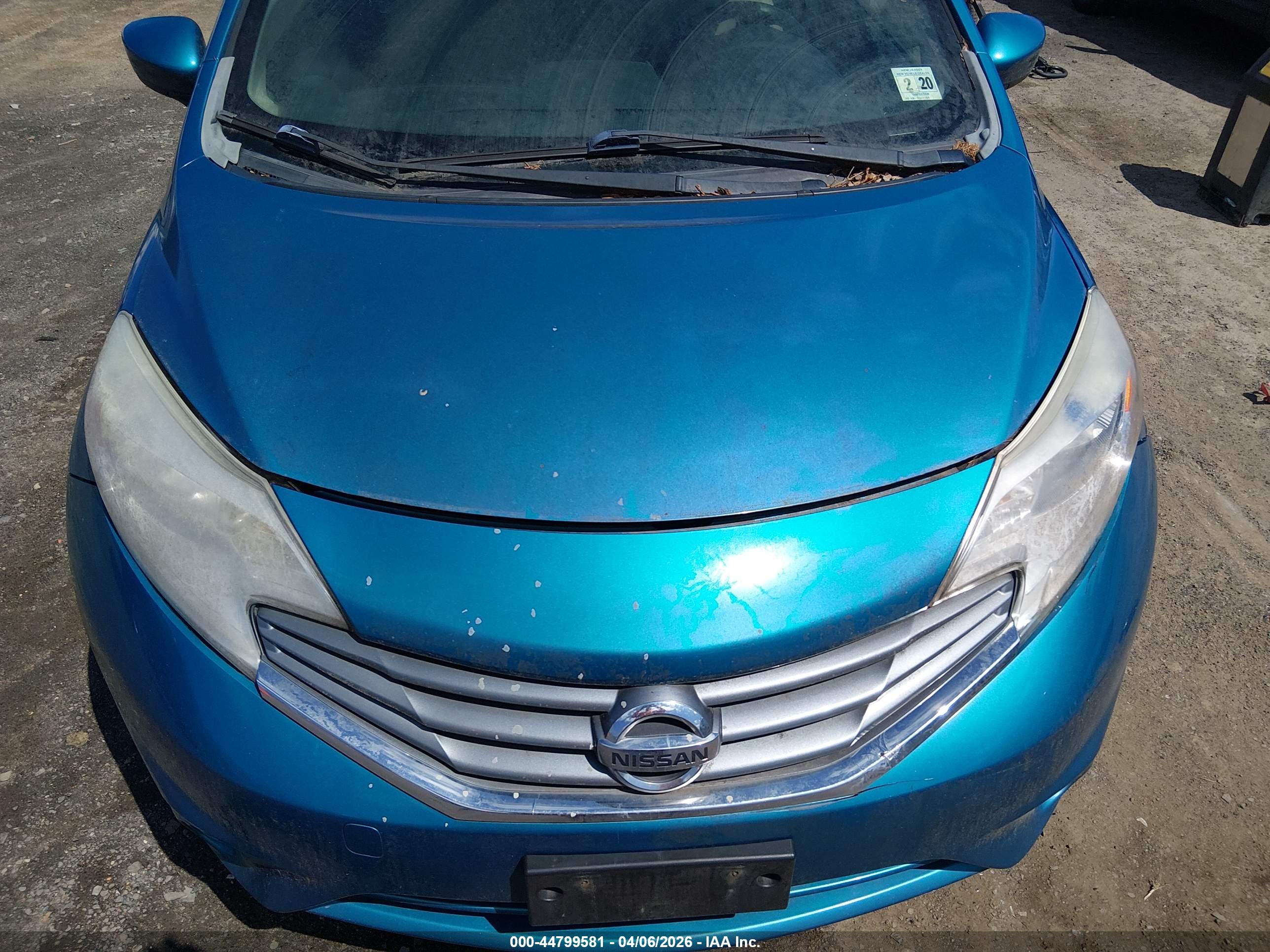 NISSAN VERSA image 6
