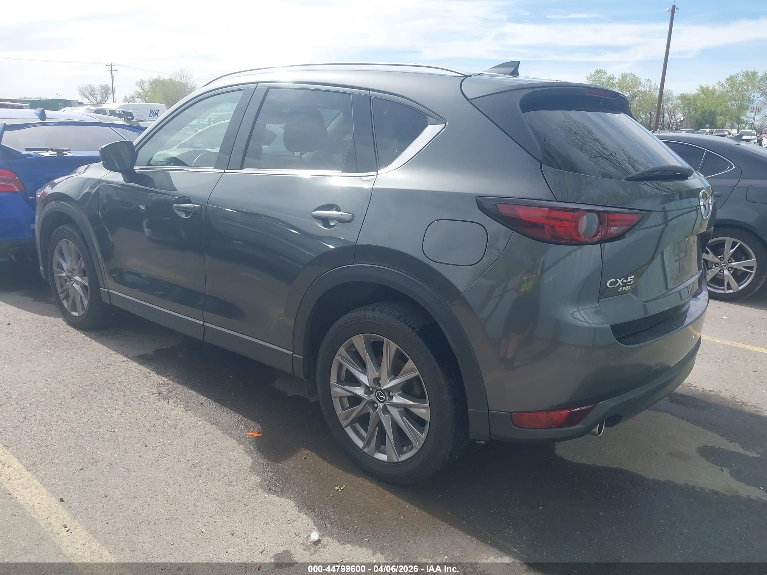 MAZDA CX-5 image 3