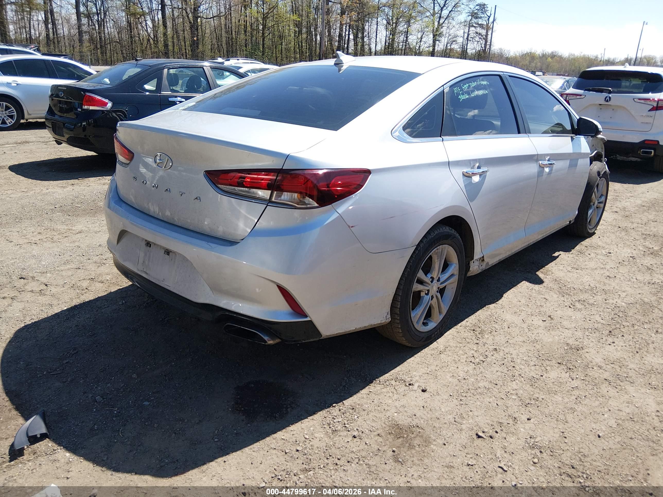 HYUNDAI SONATA image 4