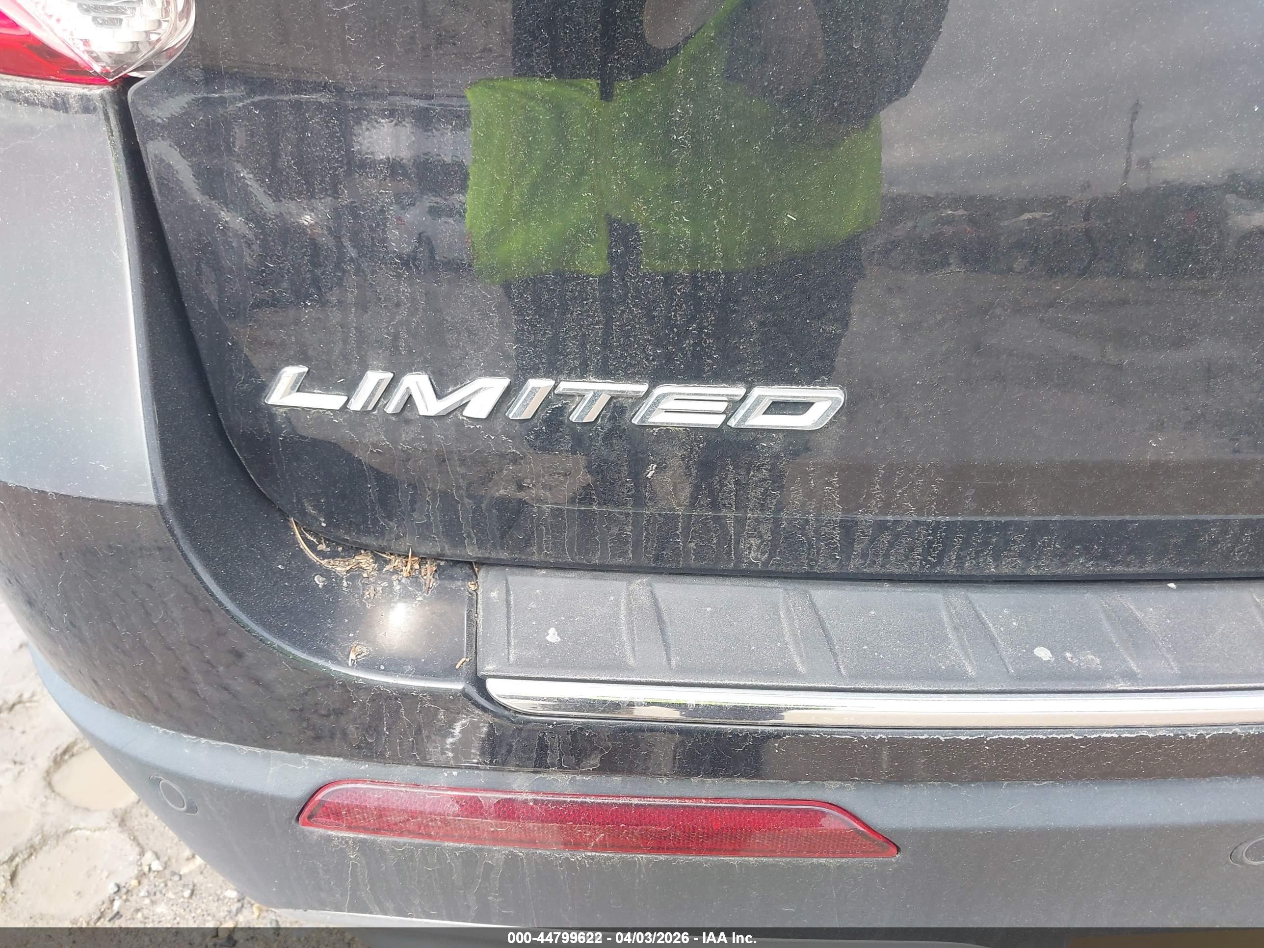 FORD EXPLORER image 6