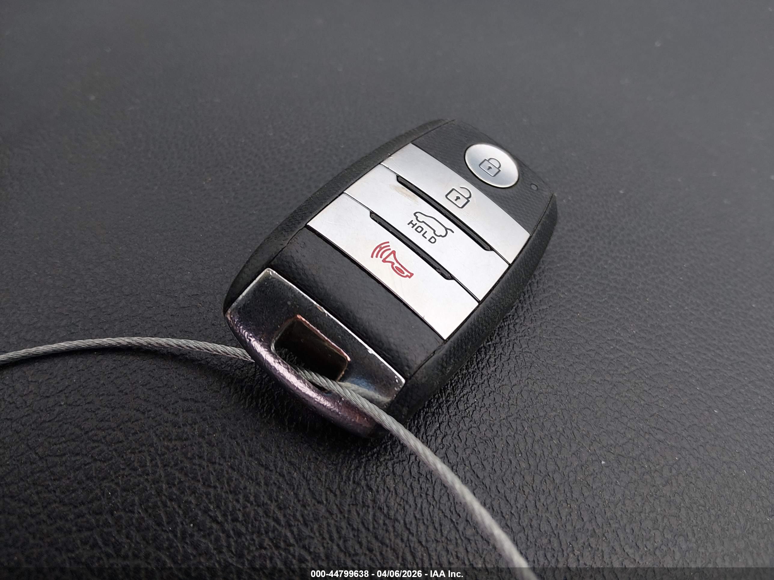 KIA NIRO image 11