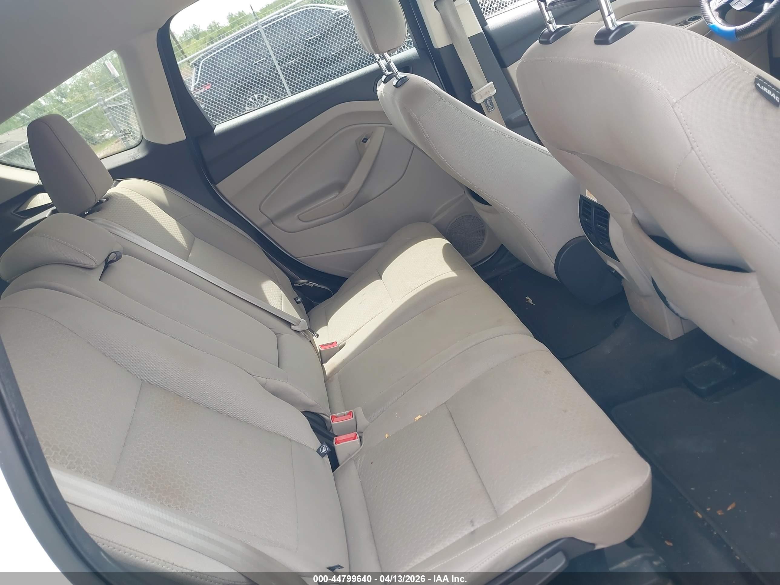 FORD ESCAPE image 8