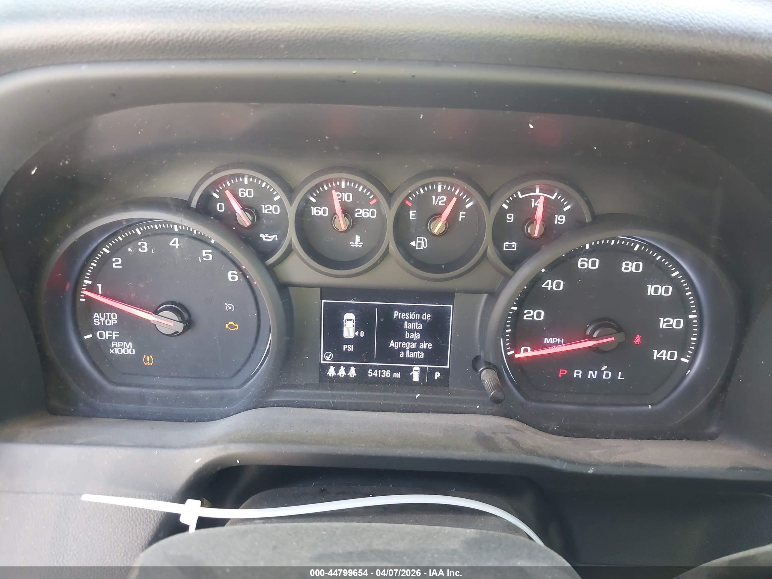 CHEVROLET SILVERADO image 7