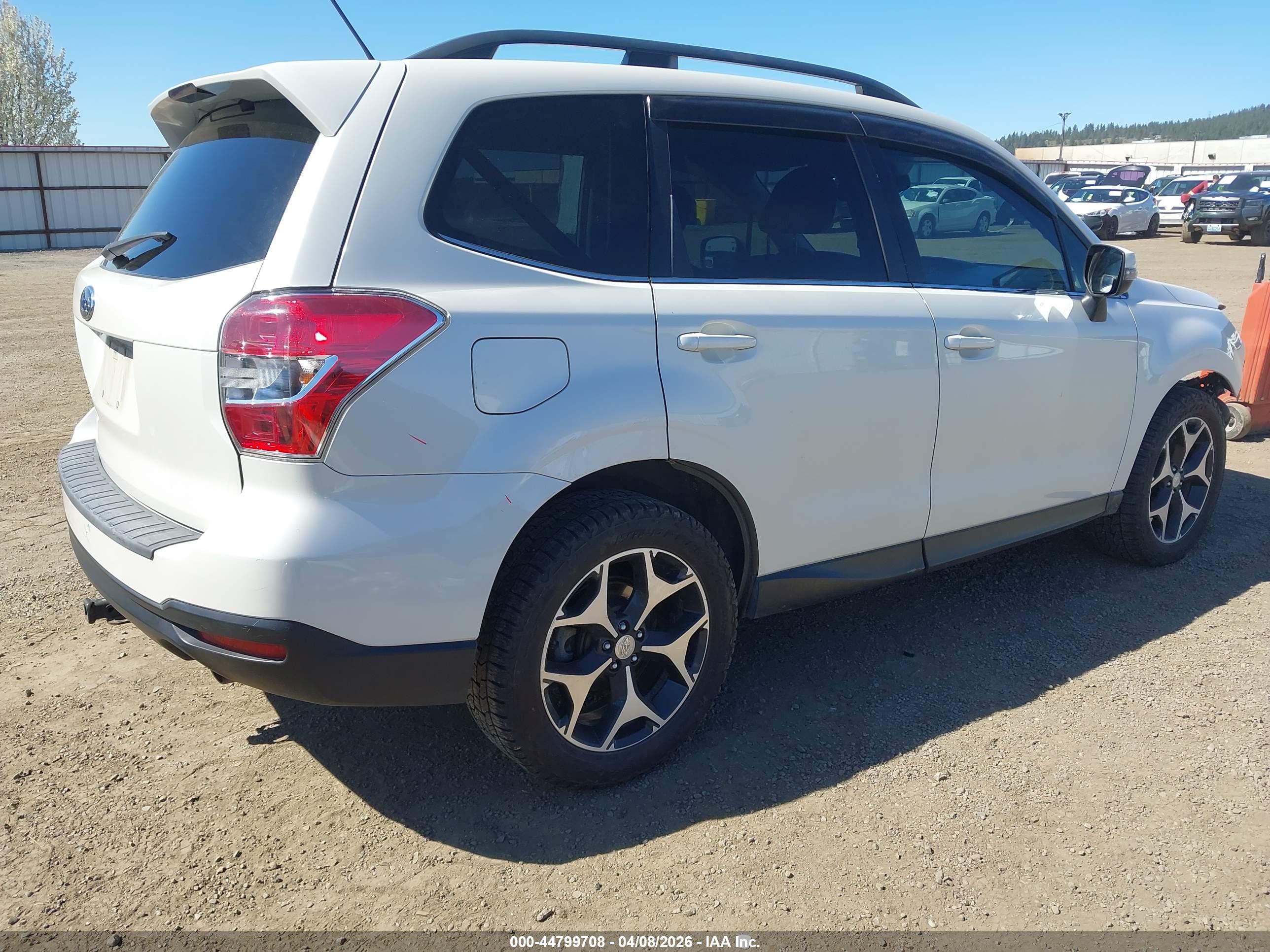 SUBARU FORESTER image 4