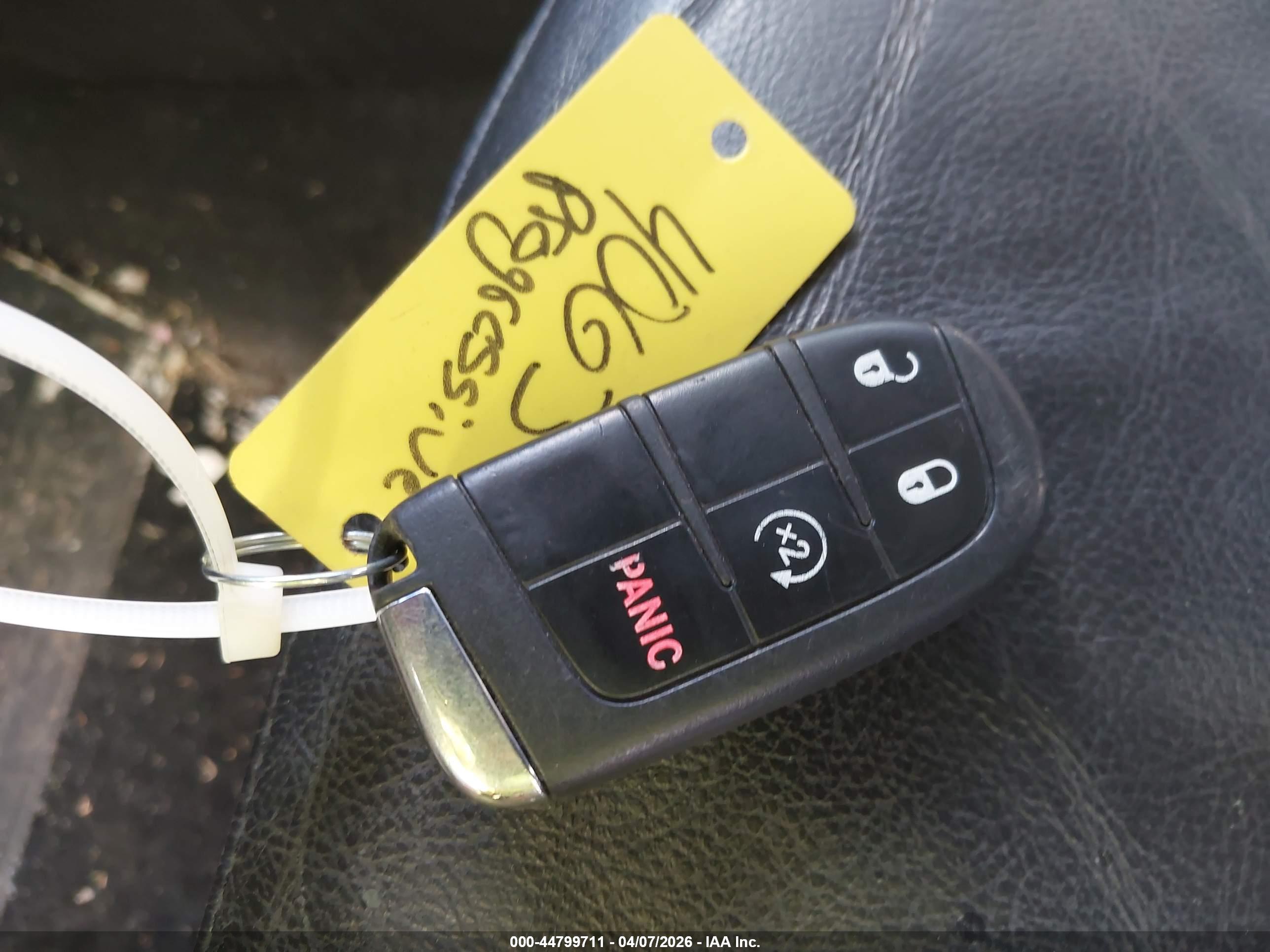 JEEP RENEGADE image 11