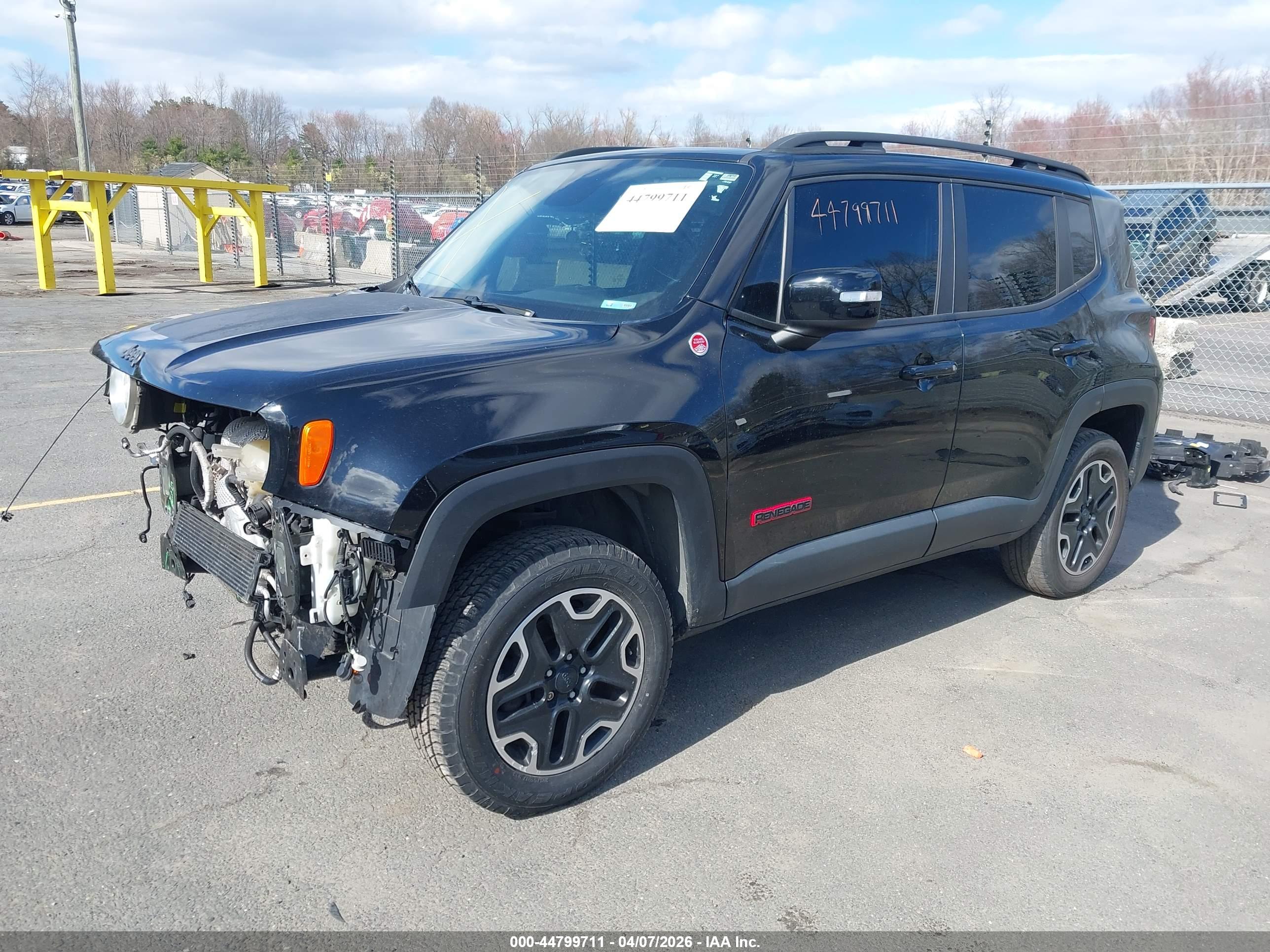 JEEP RENEGADE image 2