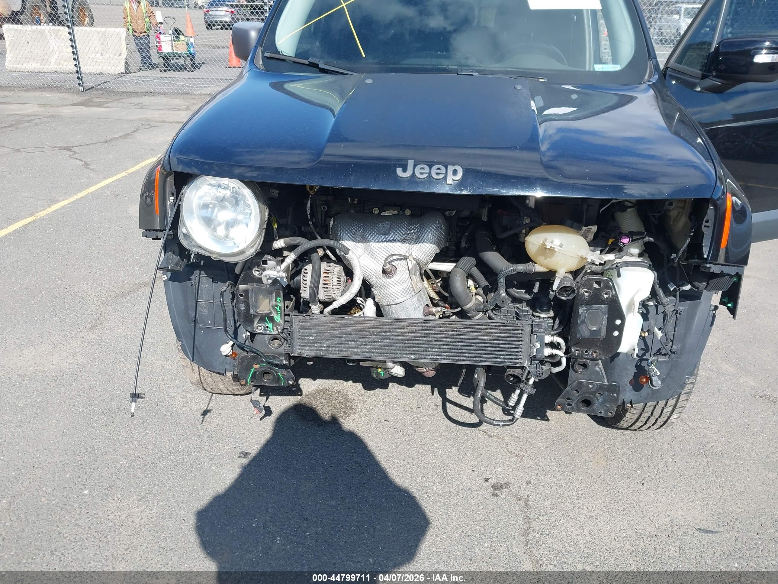 JEEP RENEGADE image 6