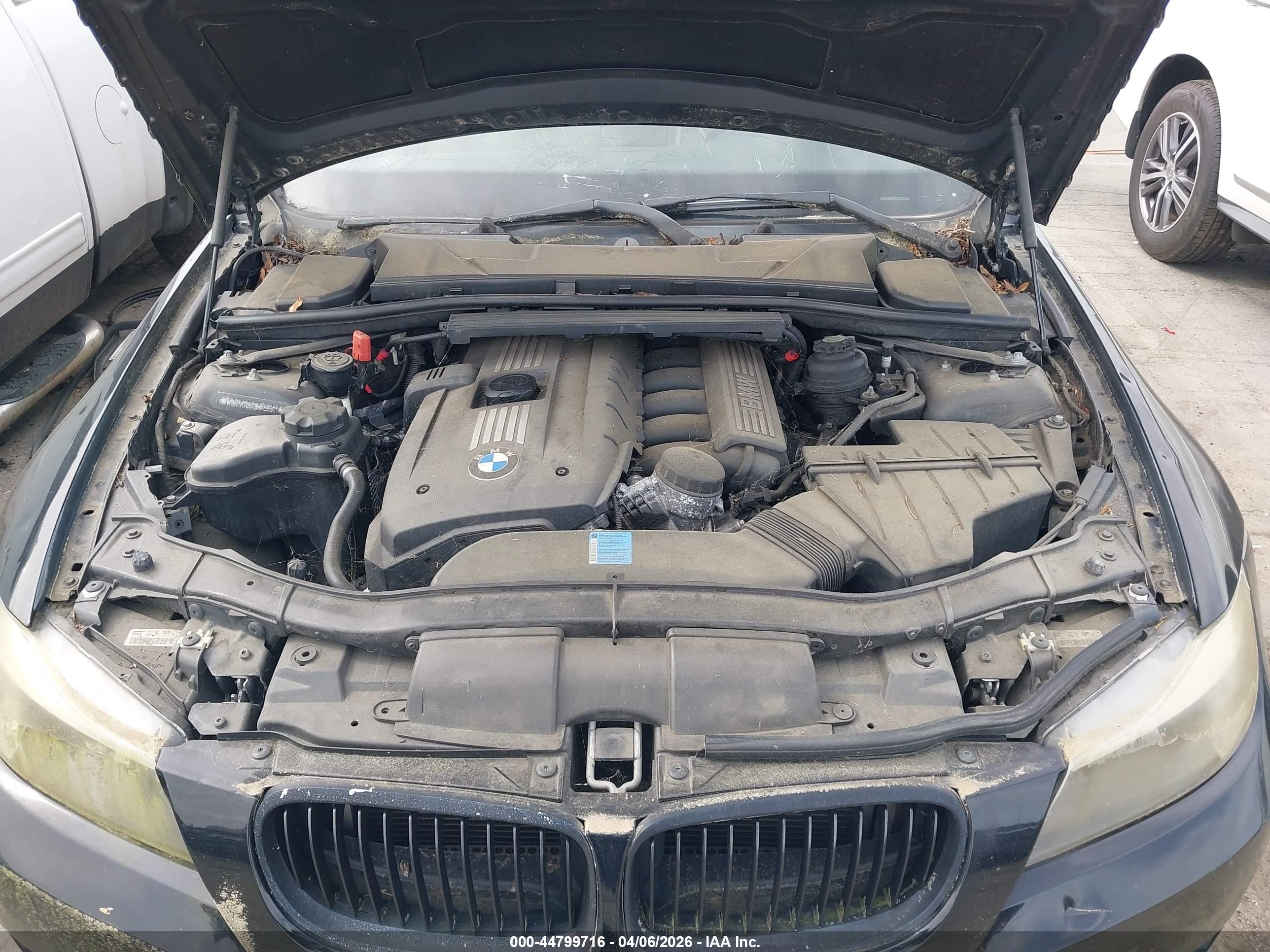 BMW 328I image 10