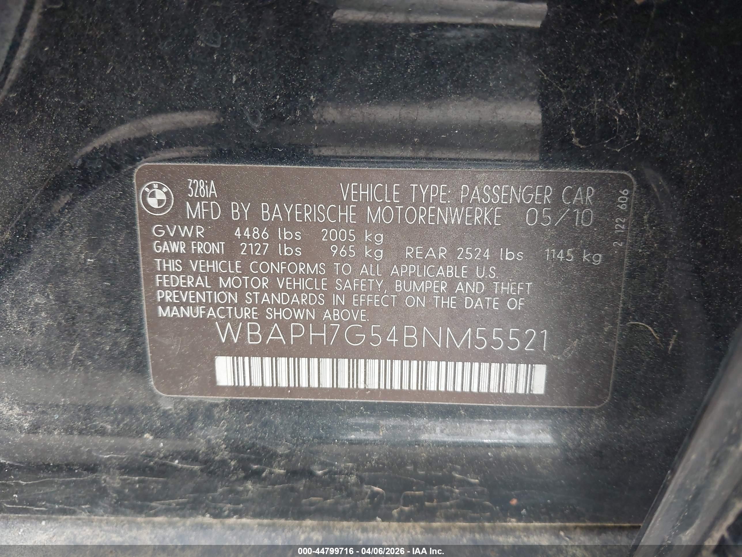BMW 328I image 9
