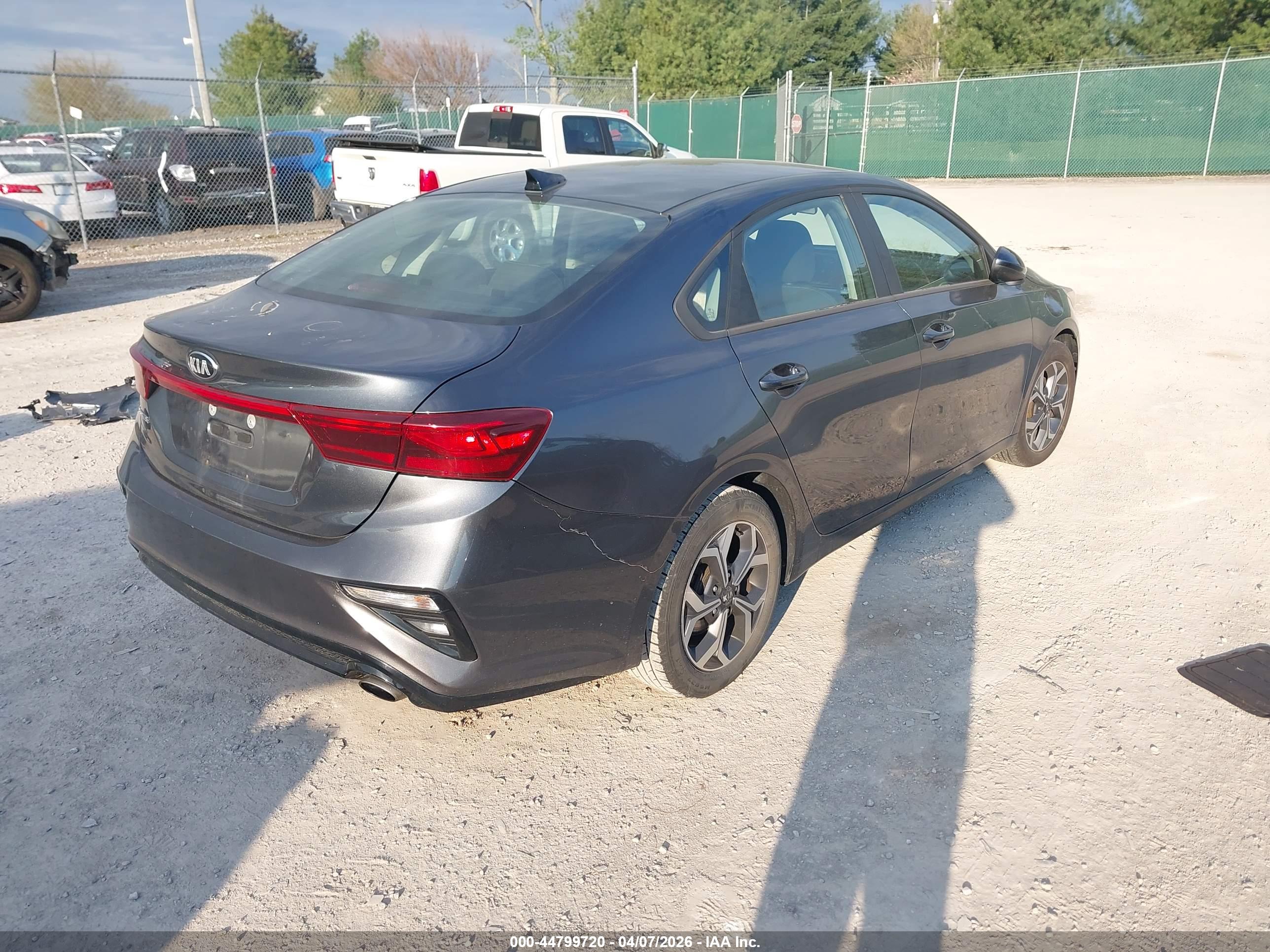 KIA FORTE image 4