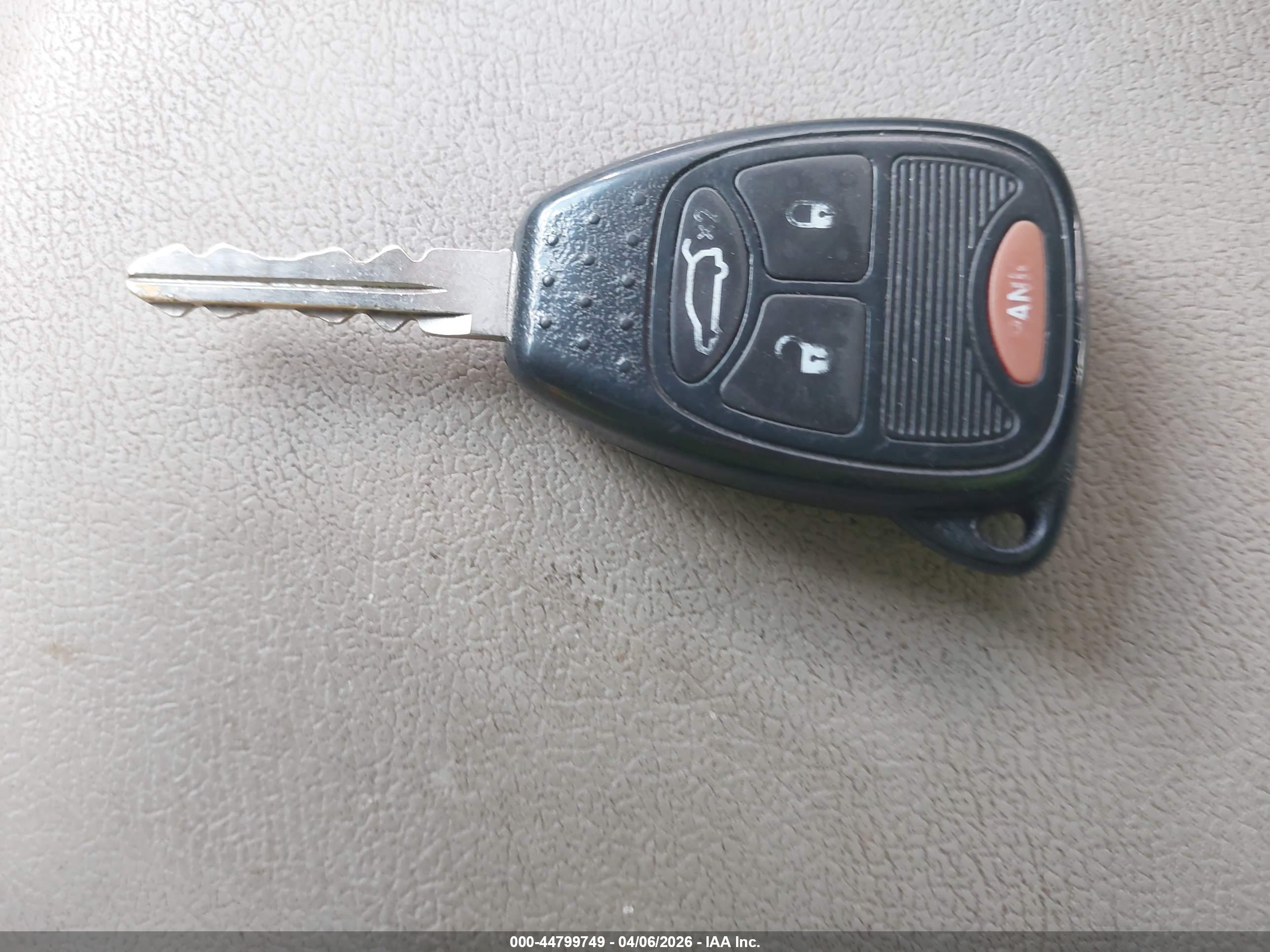 CHRYSLER 300 image 11