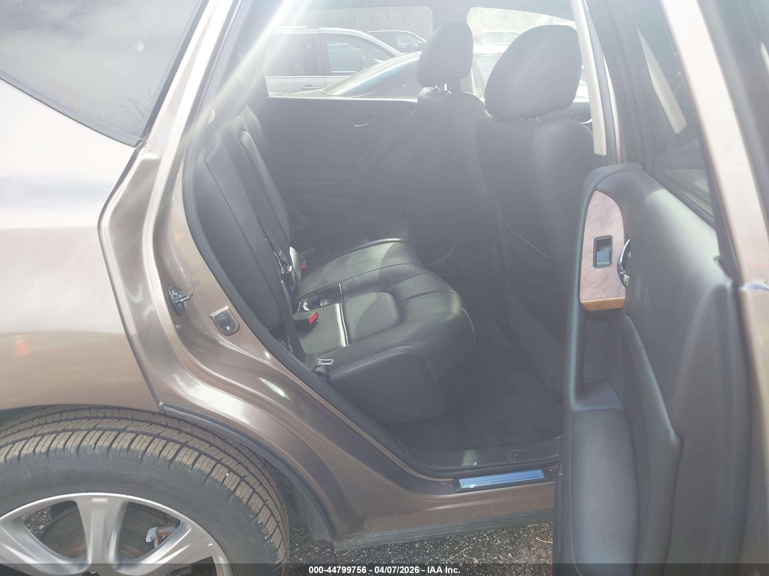 NISSAN MURANO image 8