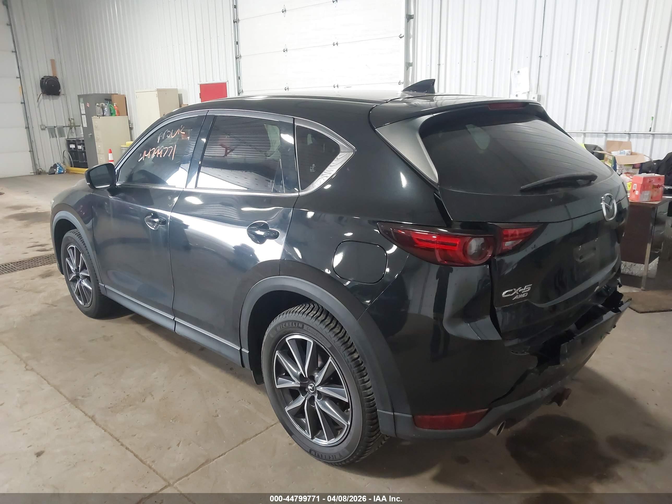 MAZDA CX-5 image 3