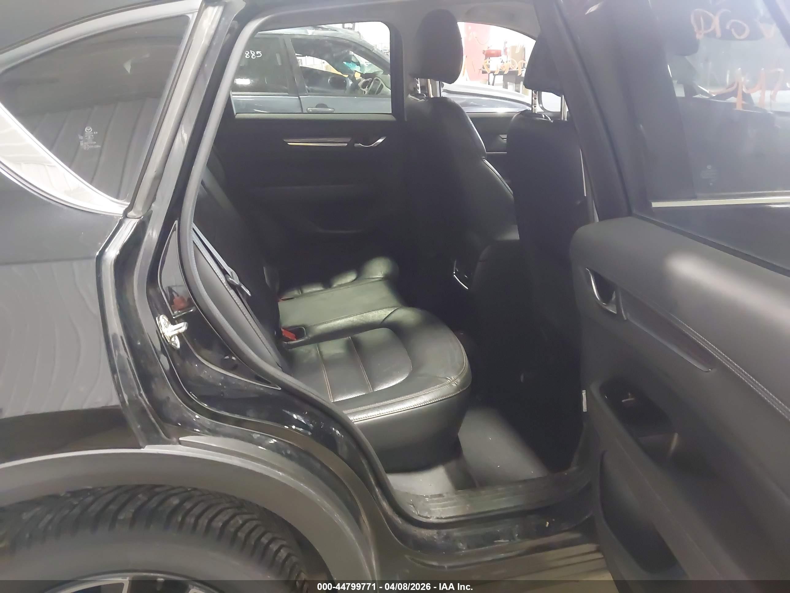 MAZDA CX-5 image 8