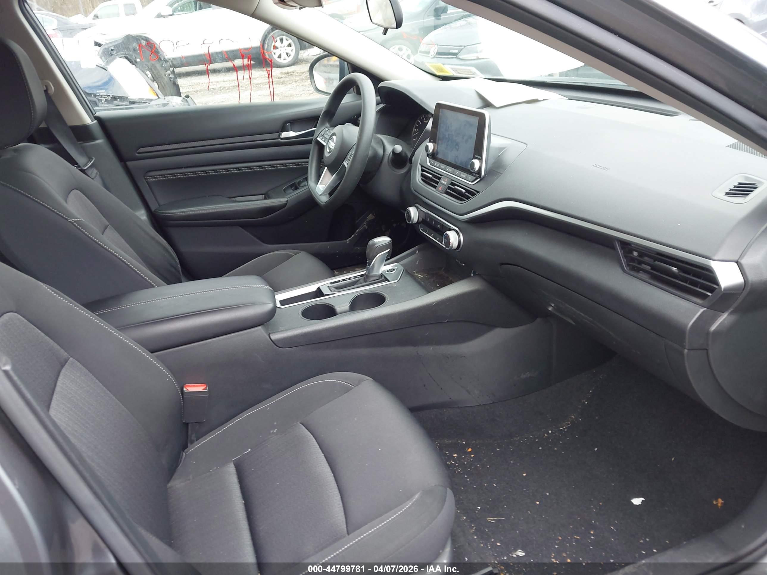 NISSAN ALTIMA image 5