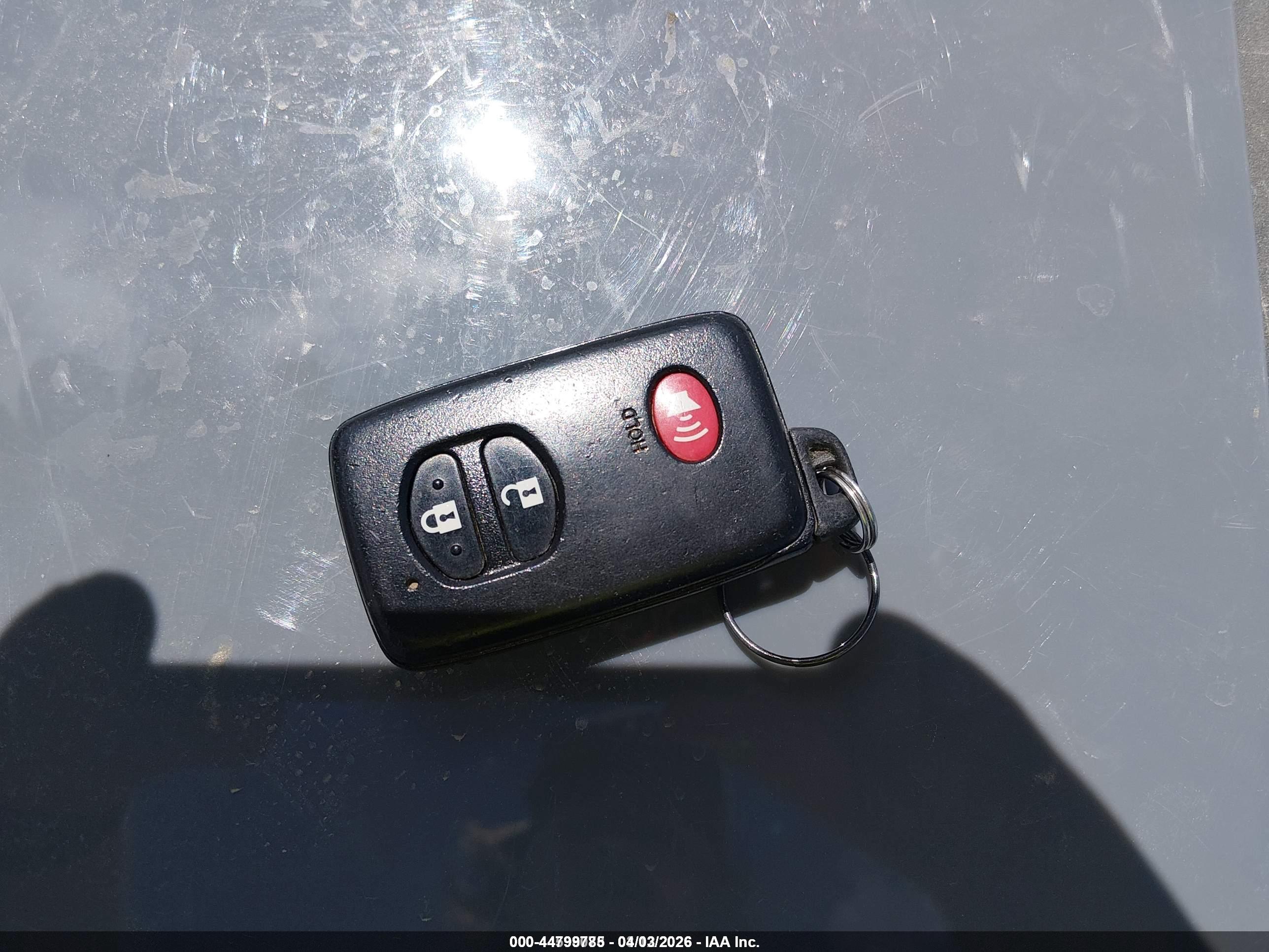 TOYOTA RAV4 image 11