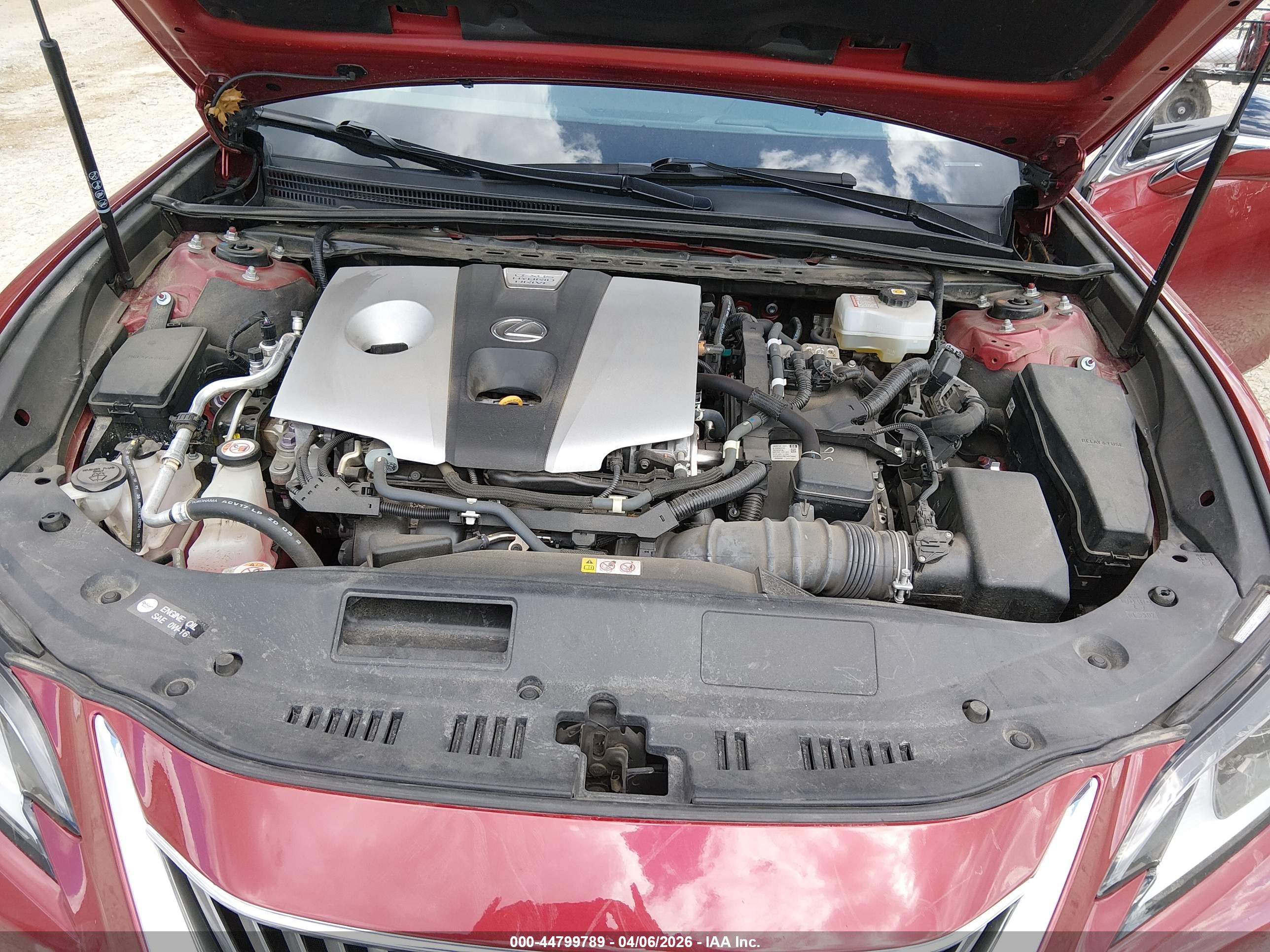 LEXUS ES image 10