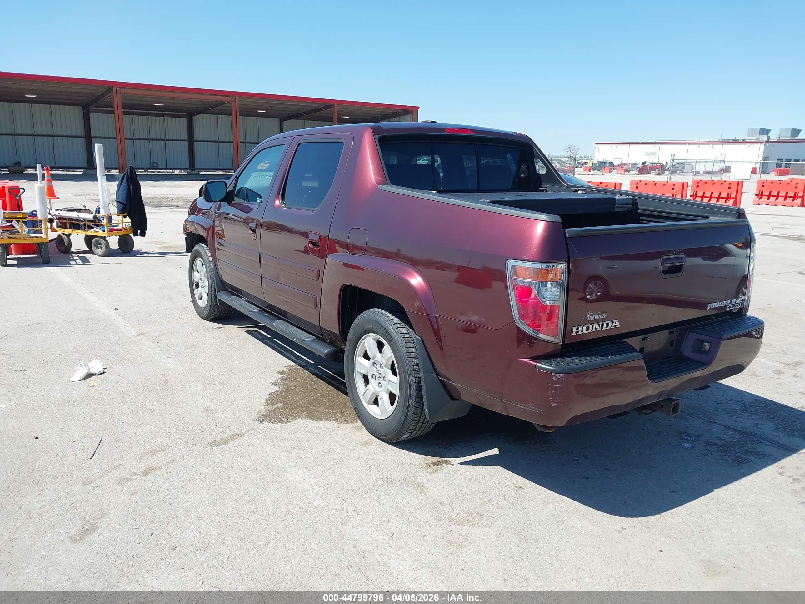 HONDA RIDGELINE image 3