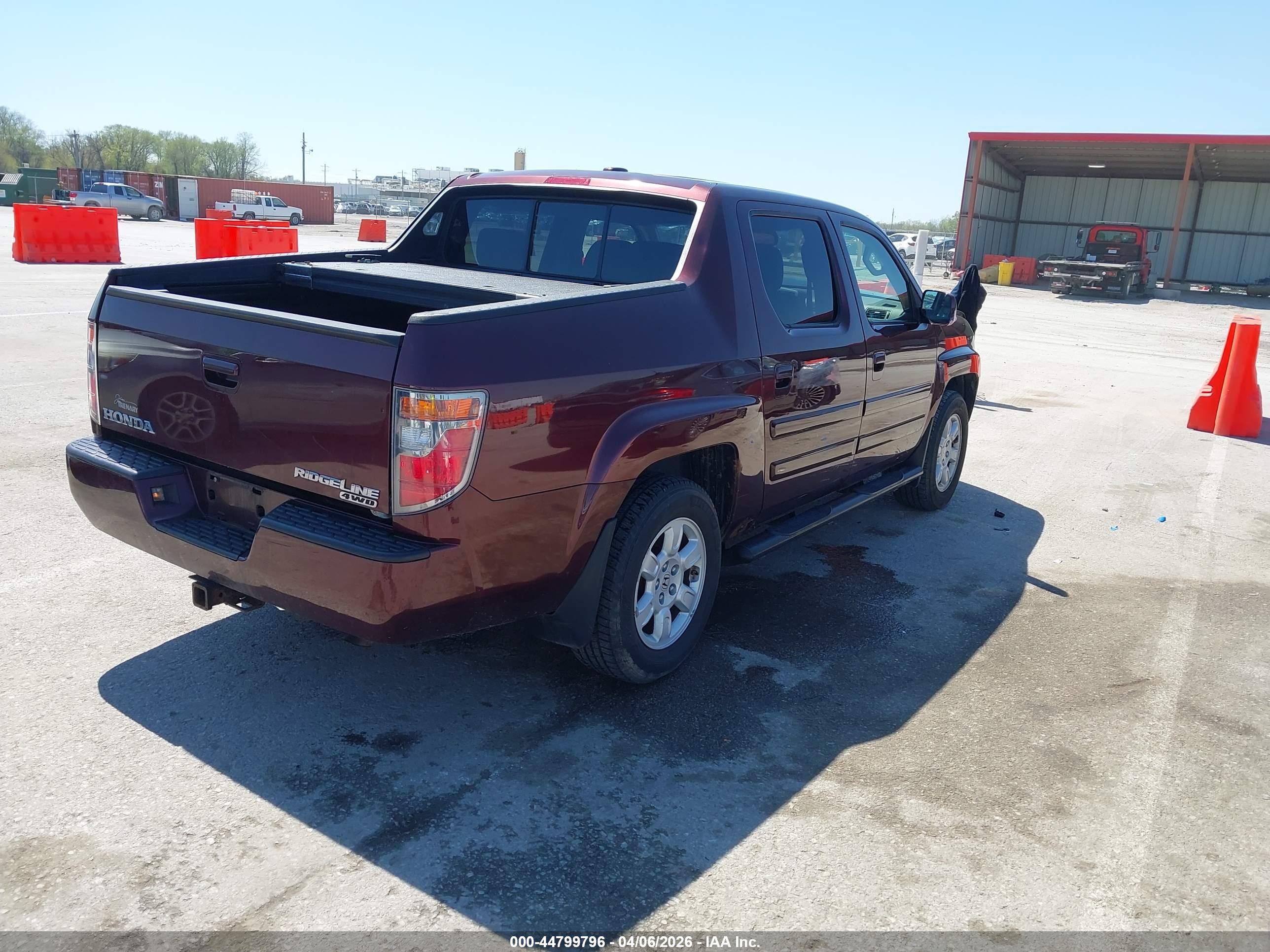 HONDA RIDGELINE image 4