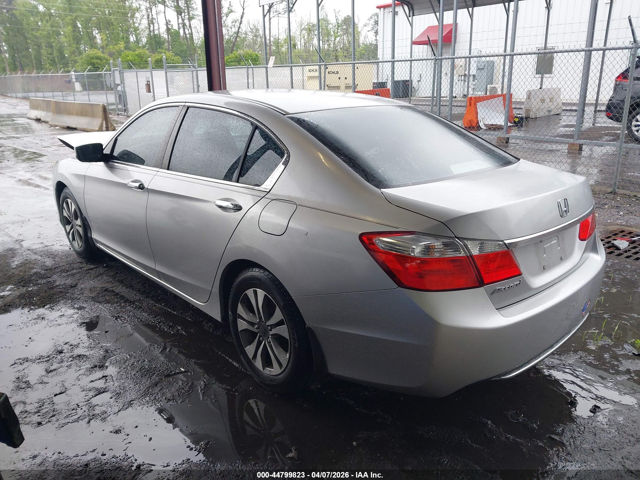 HONDA ACCORD image 3