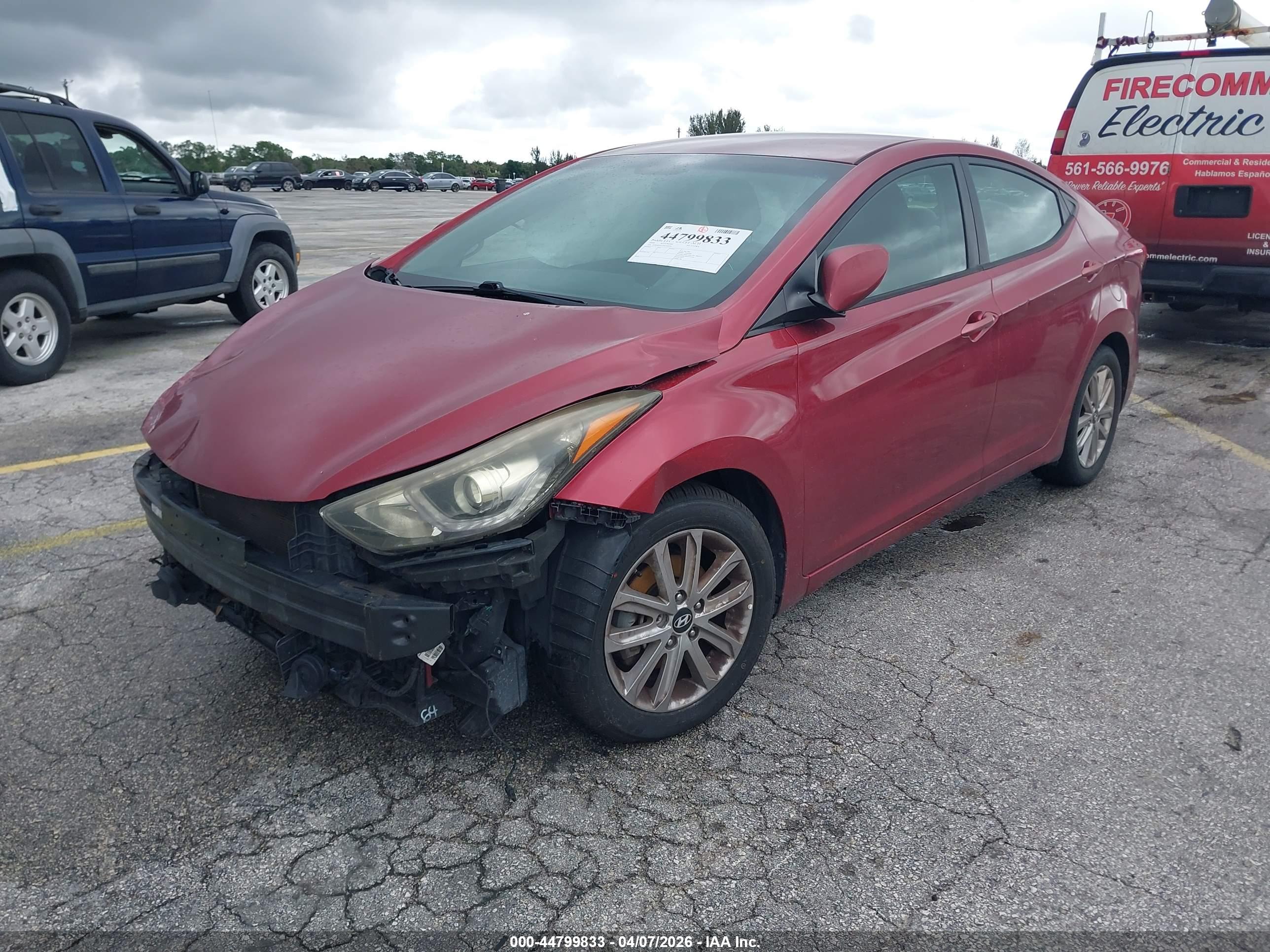 HYUNDAI ELANTRA image 2