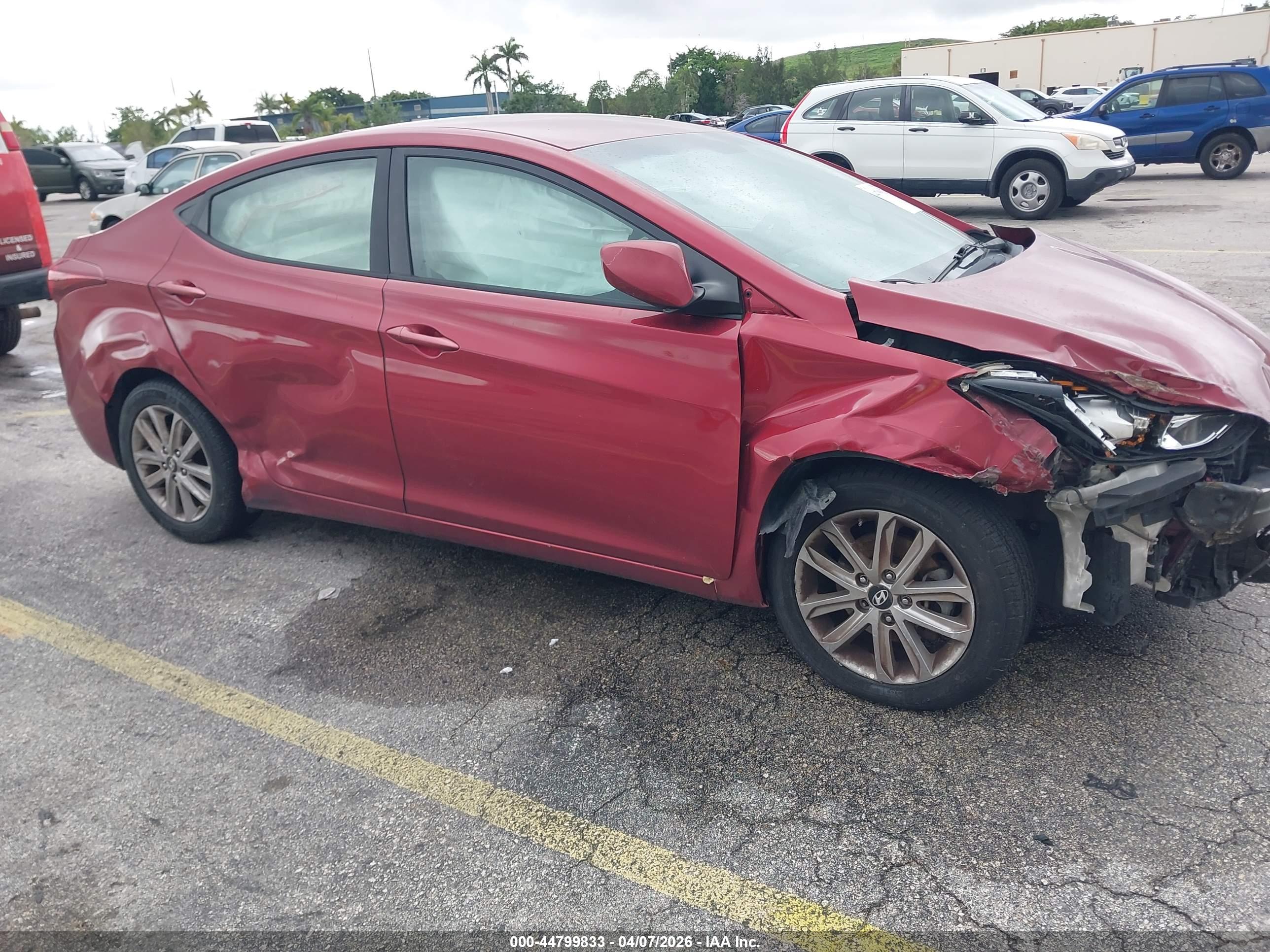 HYUNDAI ELANTRA image 6
